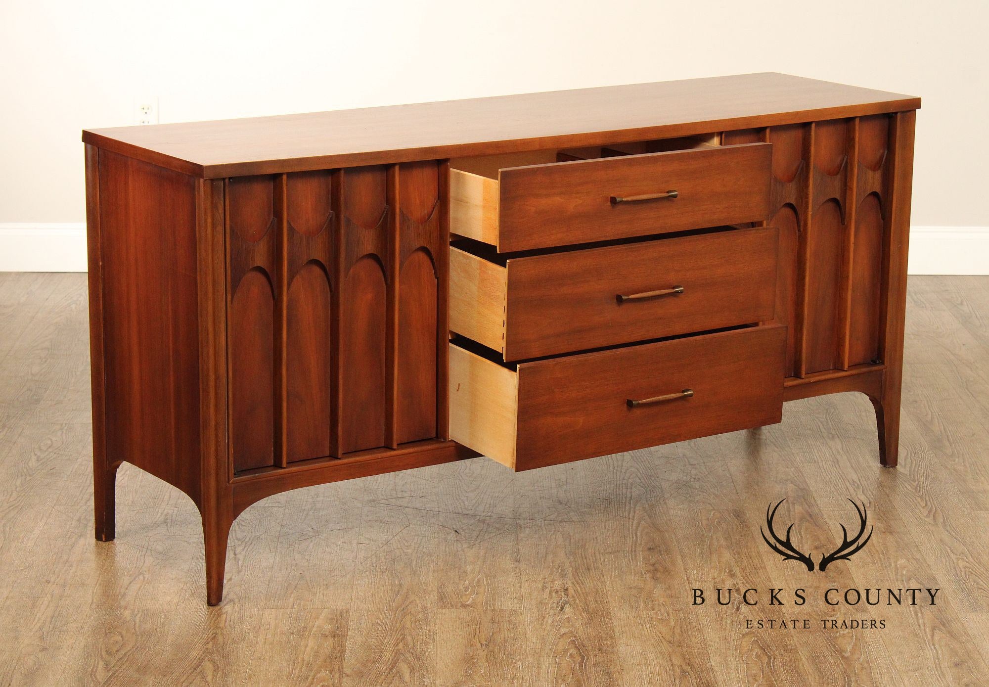 Kent Coffey Mid Century Modern 'Perspecta' Walnut Sideboard