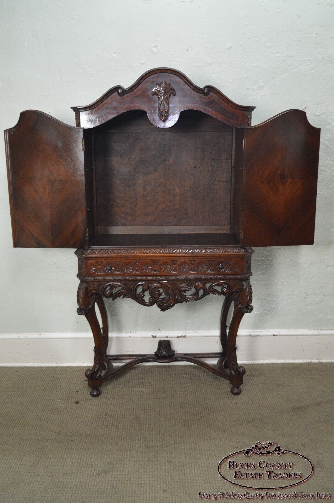 1930s Marquetry Inlaid Georgian Style Carved 2 Door Cabinet