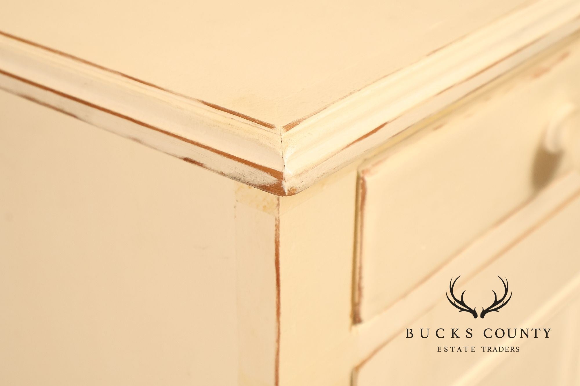 Coastal Style Pair of Painted Bedside Cabinets