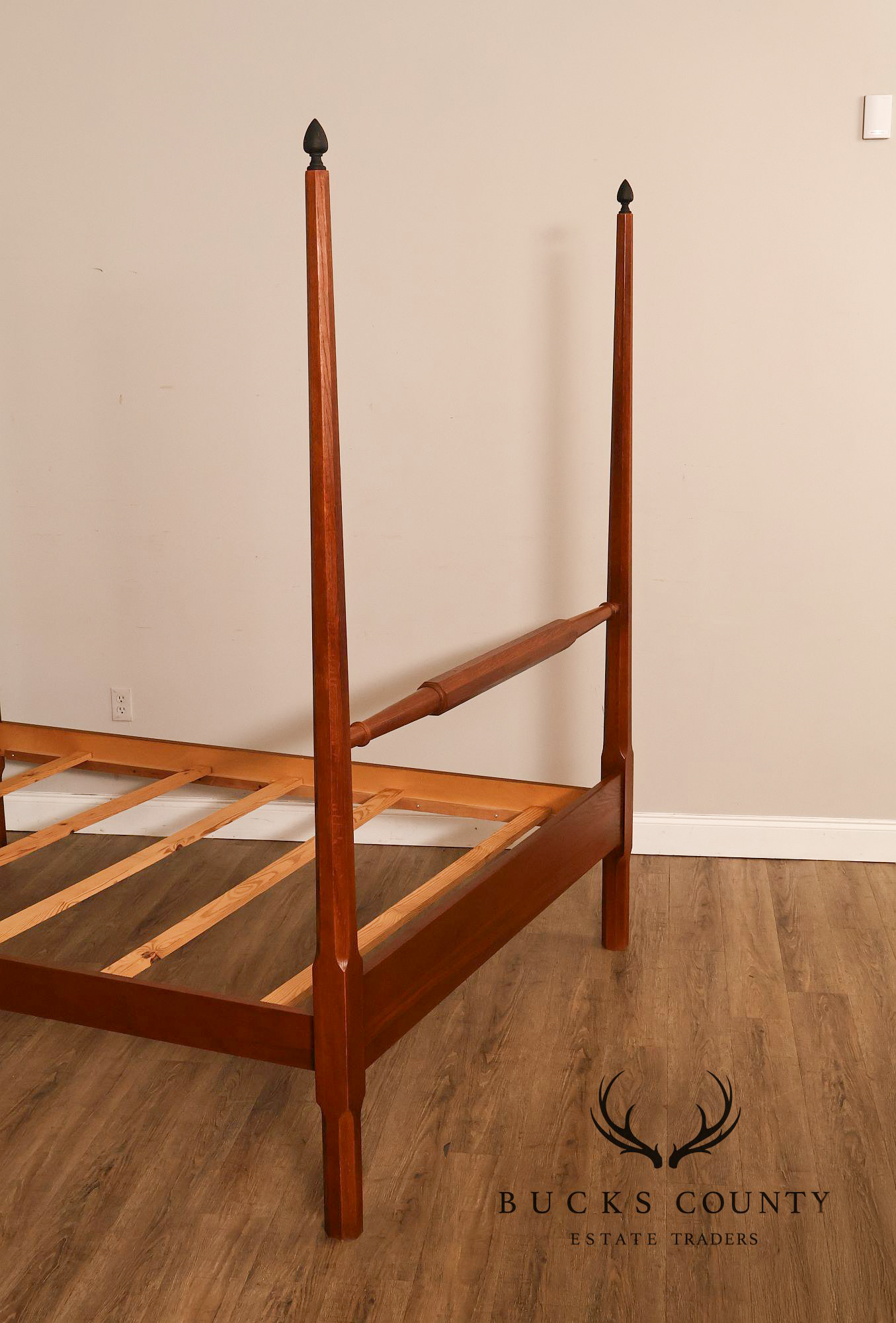 Keller Traditional Solid Oak And Scrolled Iron Queen Poster Bed