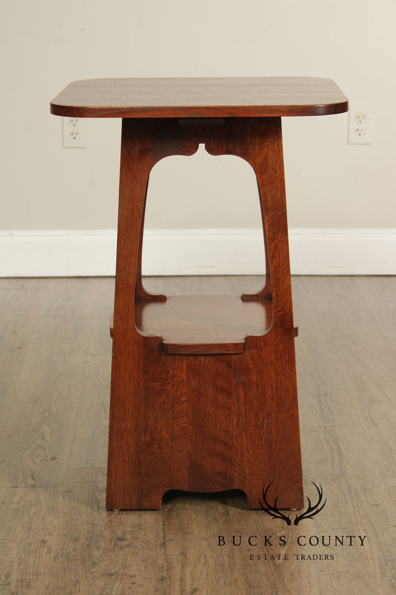 Stickley Mission Collection Arts & Crafts Pagoda Style Oak End Table