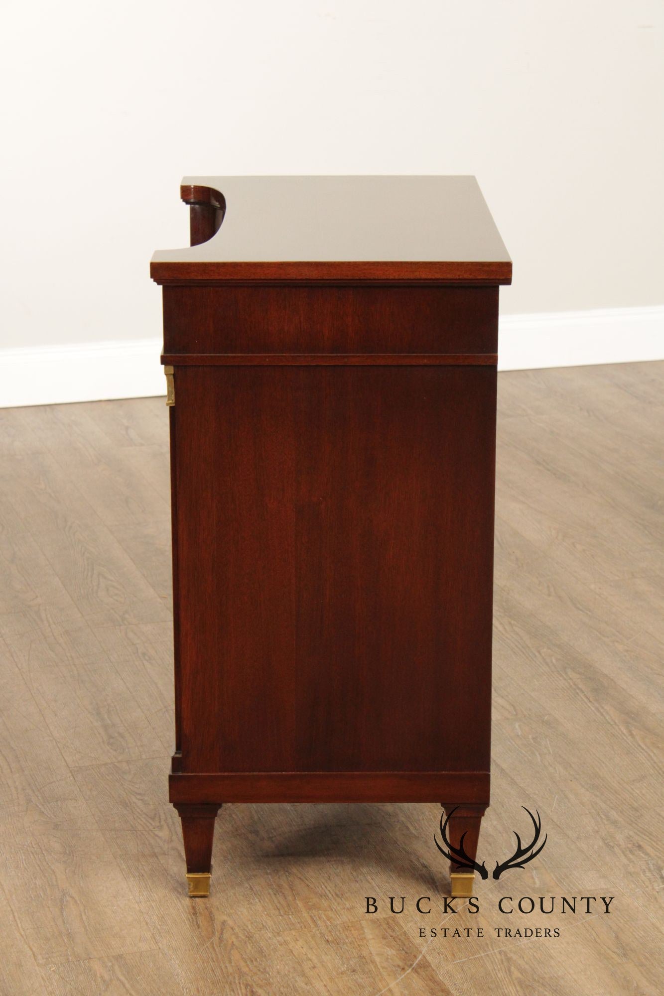 Regency Style Quality Vintage Pair of Mahogany Nightstands With Brass Accents