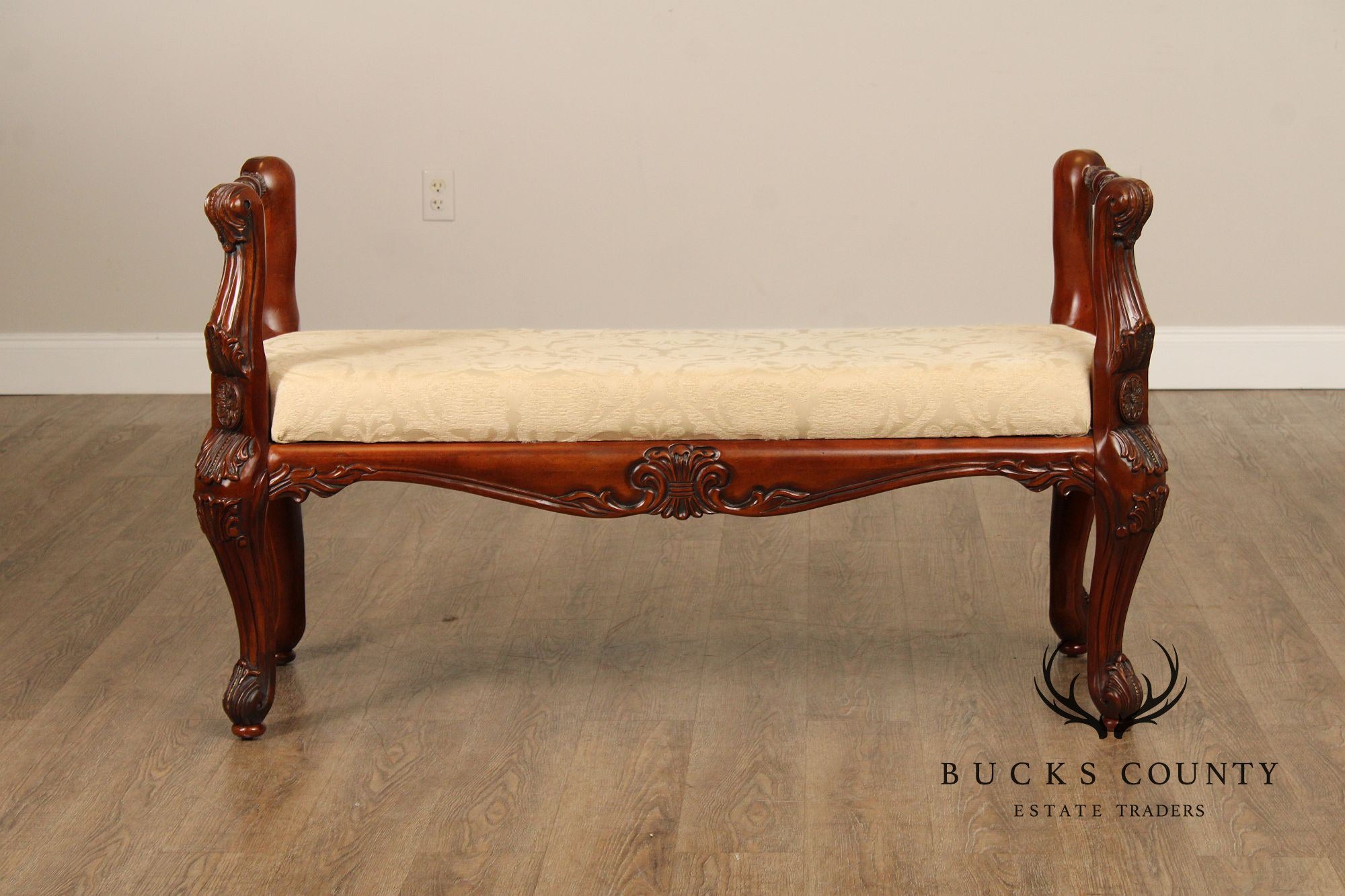 Pulaski Rococo Style Carved Window Bench