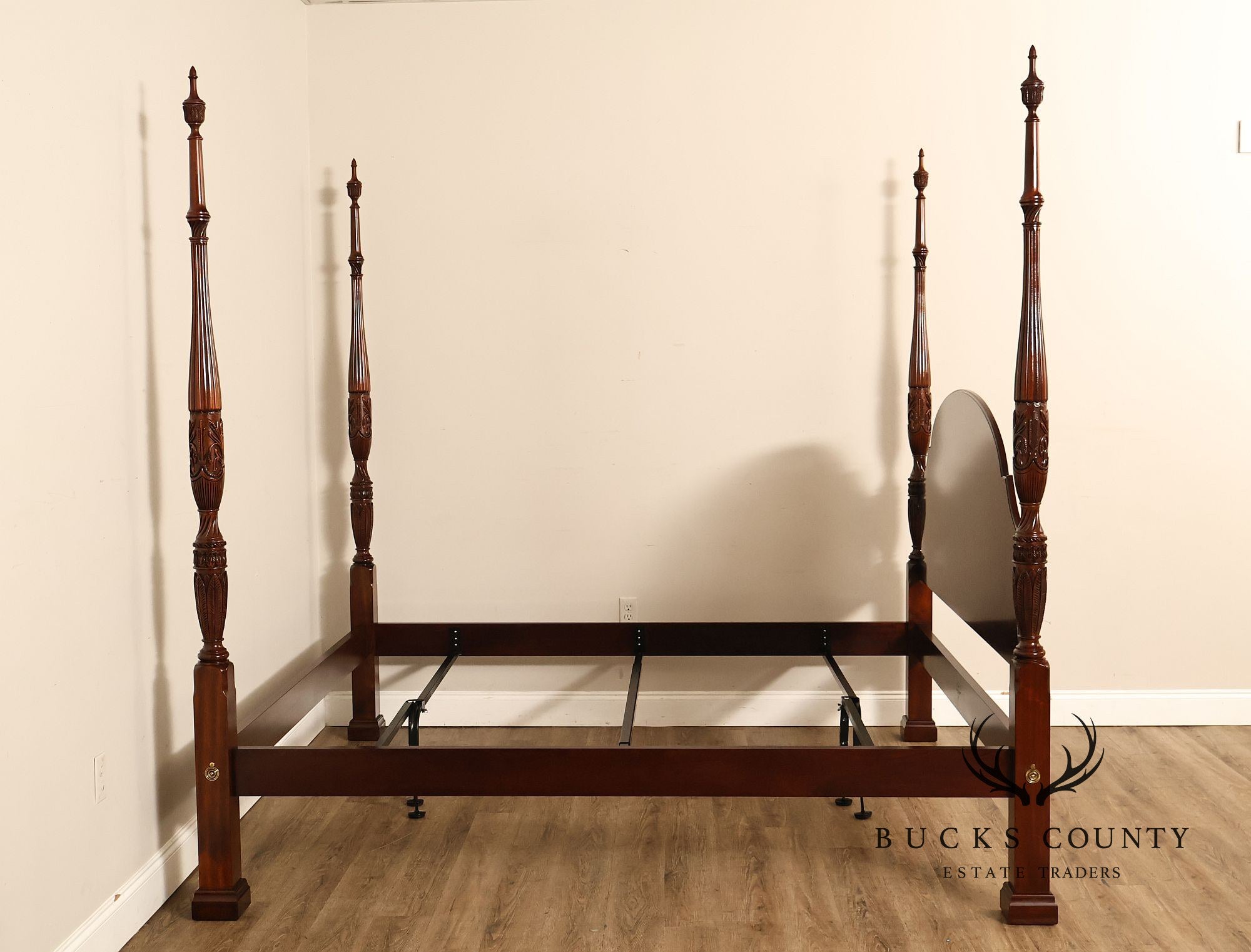 Henkel Harris Mahogany King Four Poster Bed Style 151