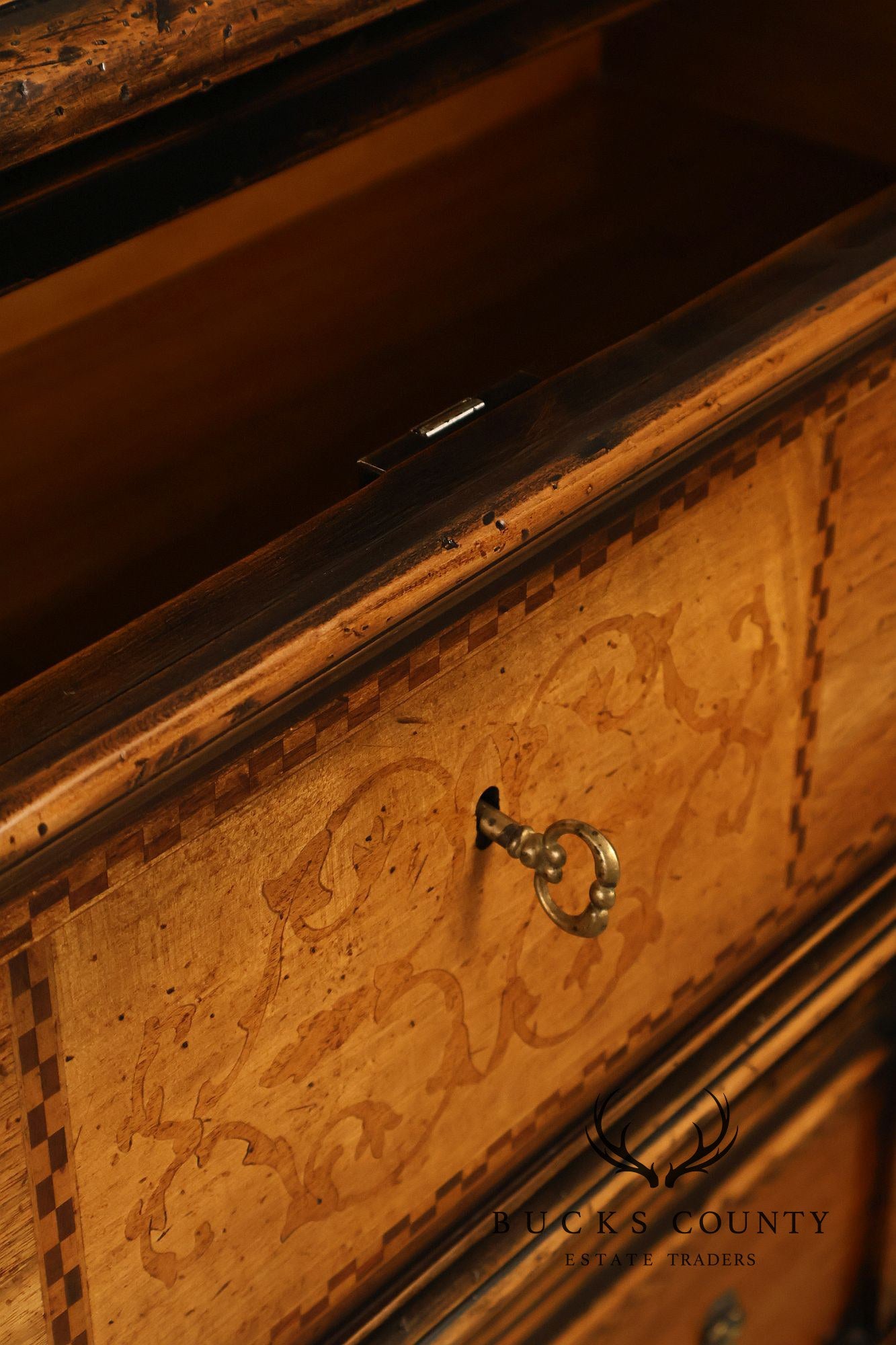 David Michael Venetian Style Chest of Drawers