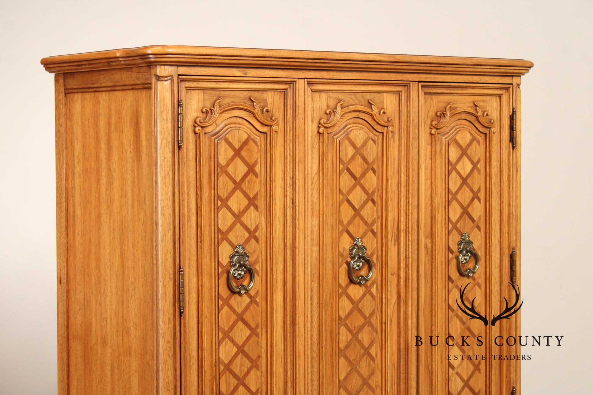 Thomasville 'Camille' French Provincial Style Door Chest Armoire