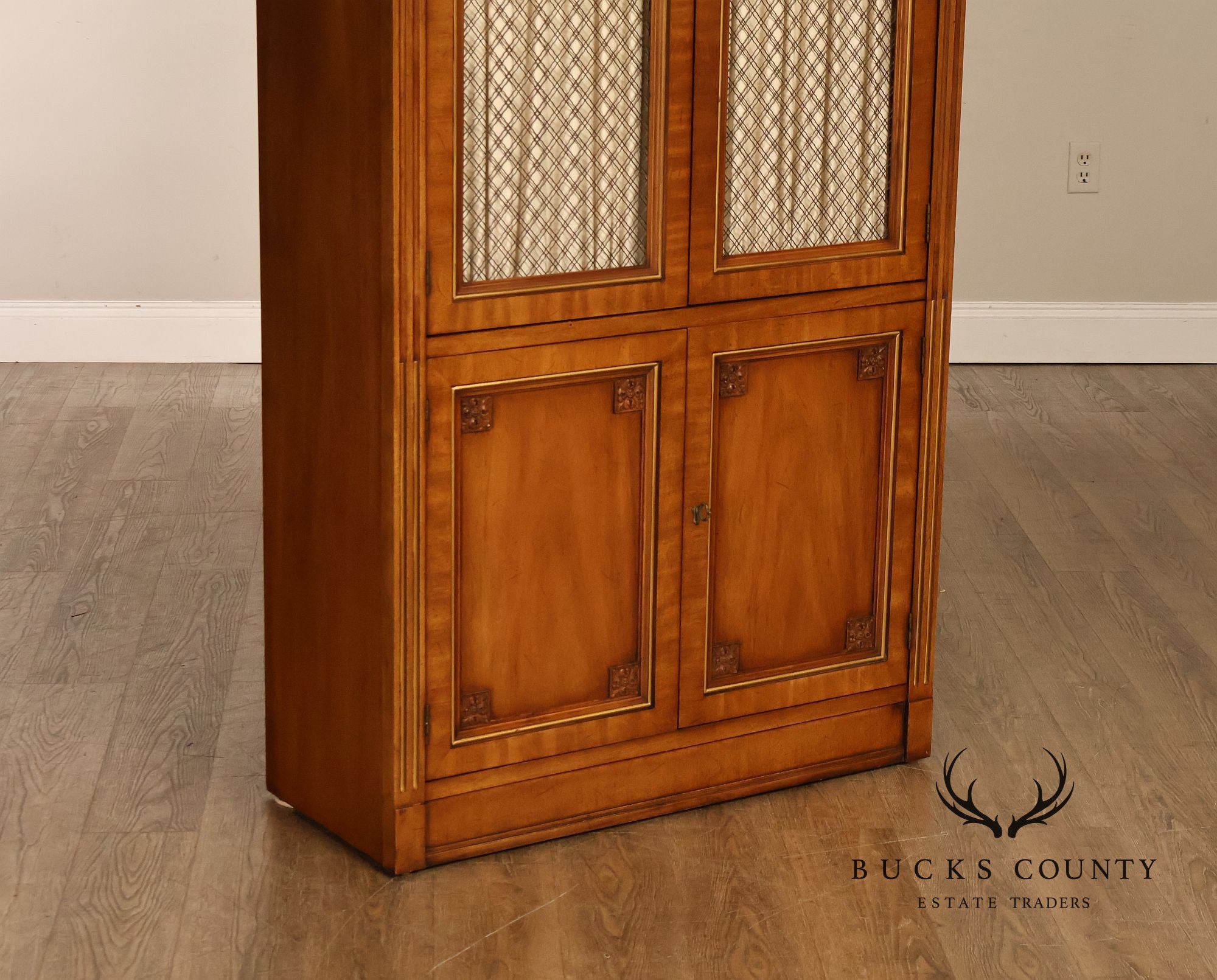 Henredon Vintage Pair Of Walnut Louis XVI Style Bookcases