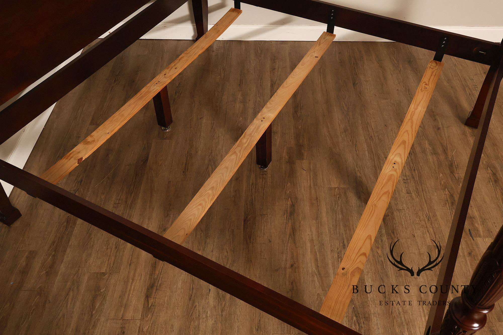 Craftique Mebane Rice Traditional Mahogany King Four Poster Bed