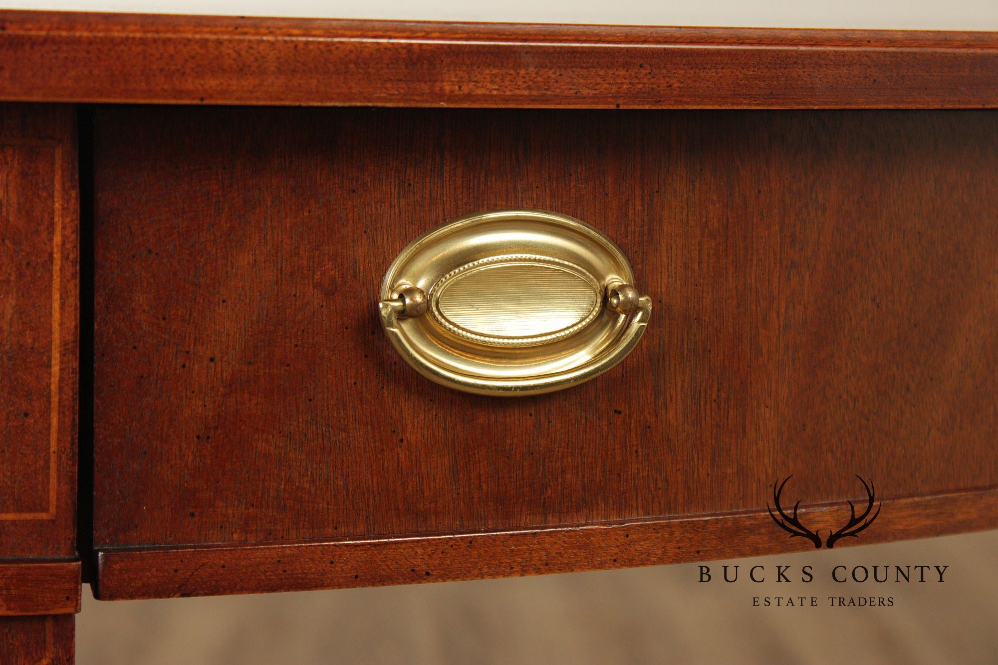 Thomasville The Mahogany Collection Hepplewhite Style Inlaid Console Table