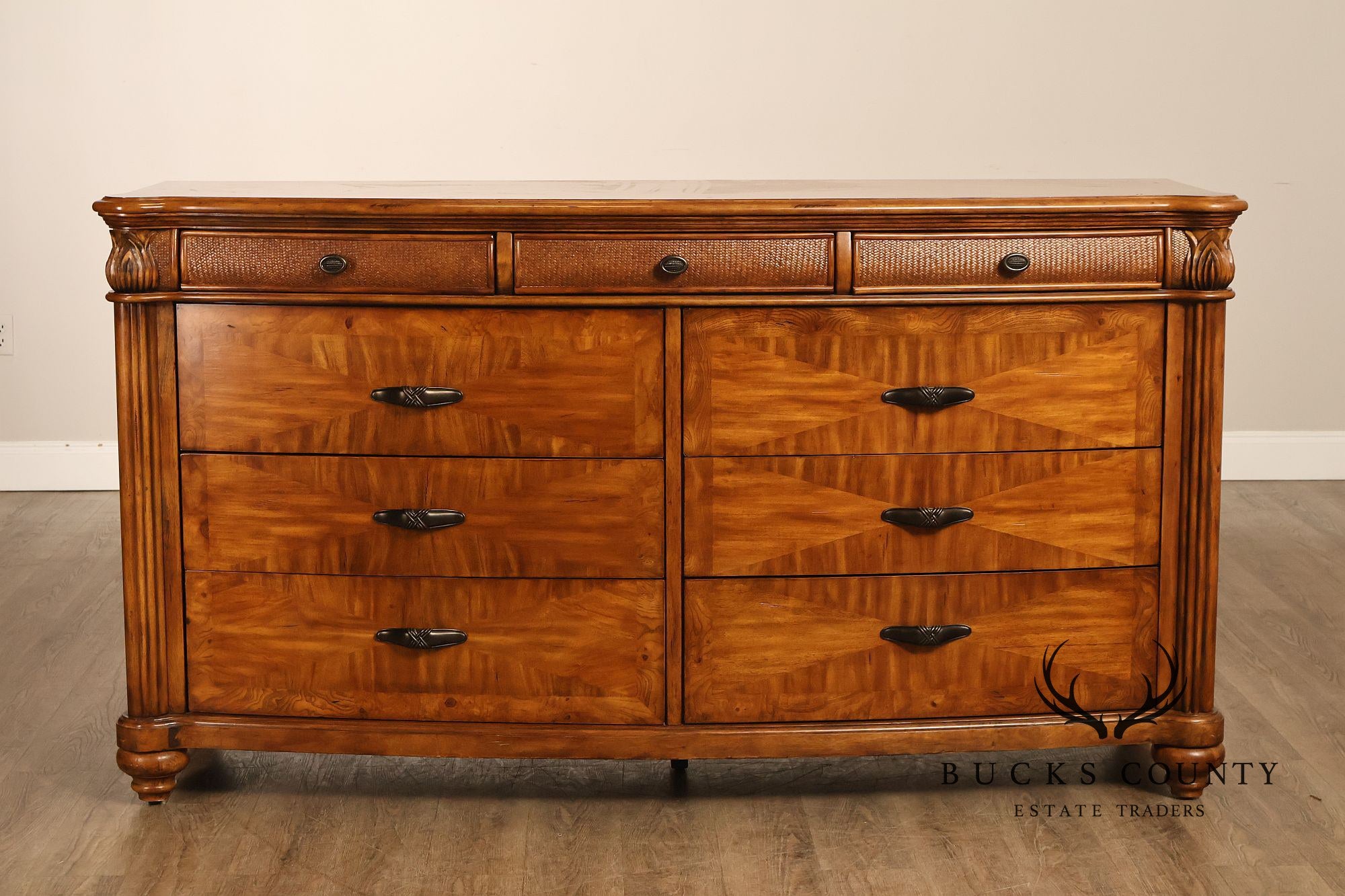 Schnadig American Kaleidoscope Elite Eight Drawer Dresser