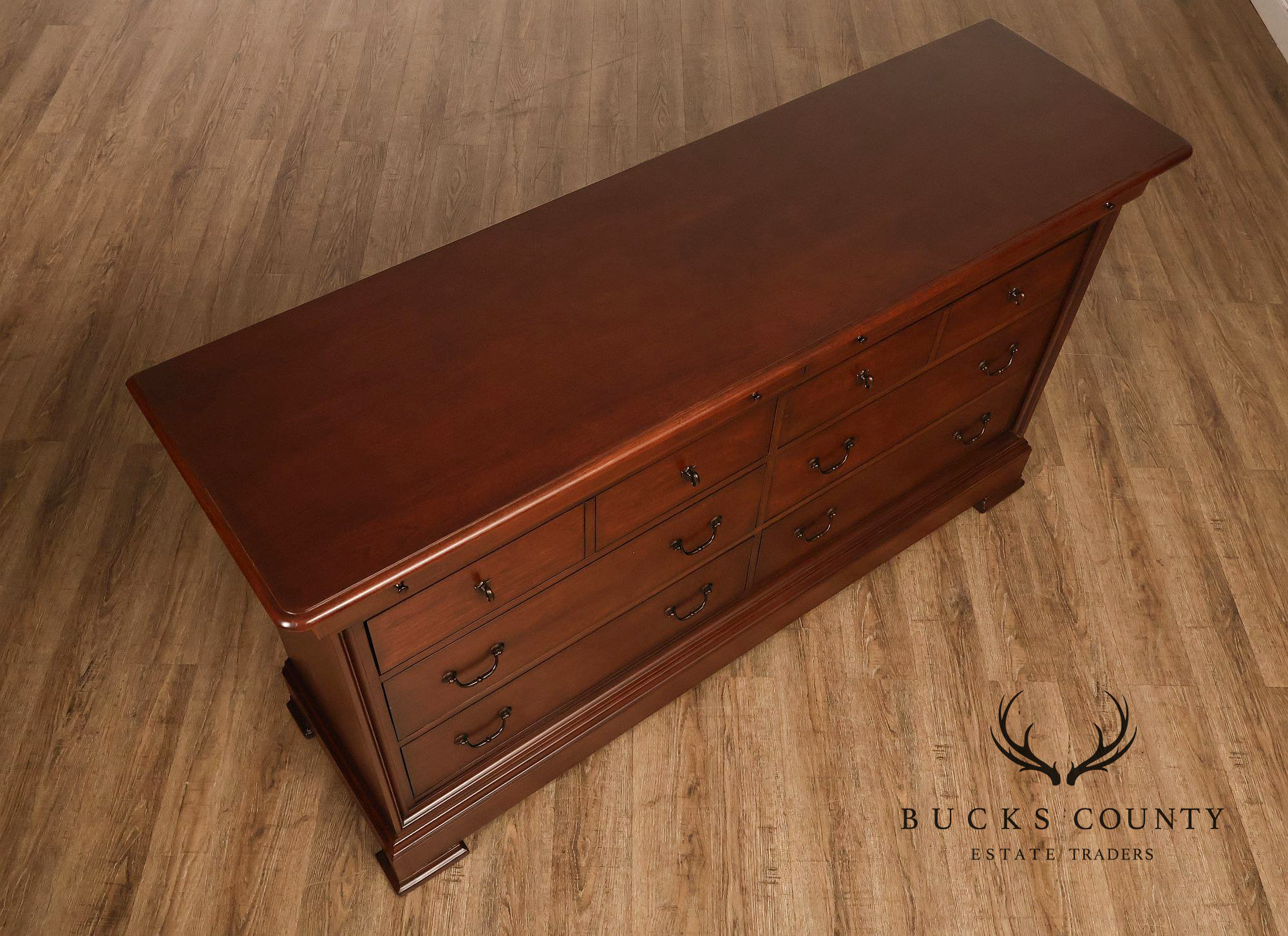 Thomasville Louis Philippe Style Cherry Eight Drawer Dresser