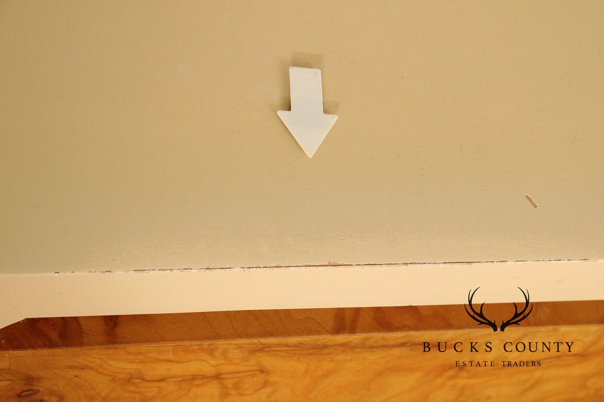 Pace Collection Mid Century Modern Burlwood Queen Size Platform Bed With Floating Headboard And Nightstands