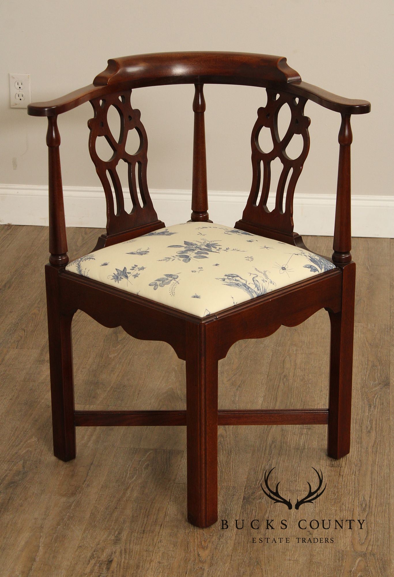 Hickory Chair Chippendale Style Mahogany Corner Chair