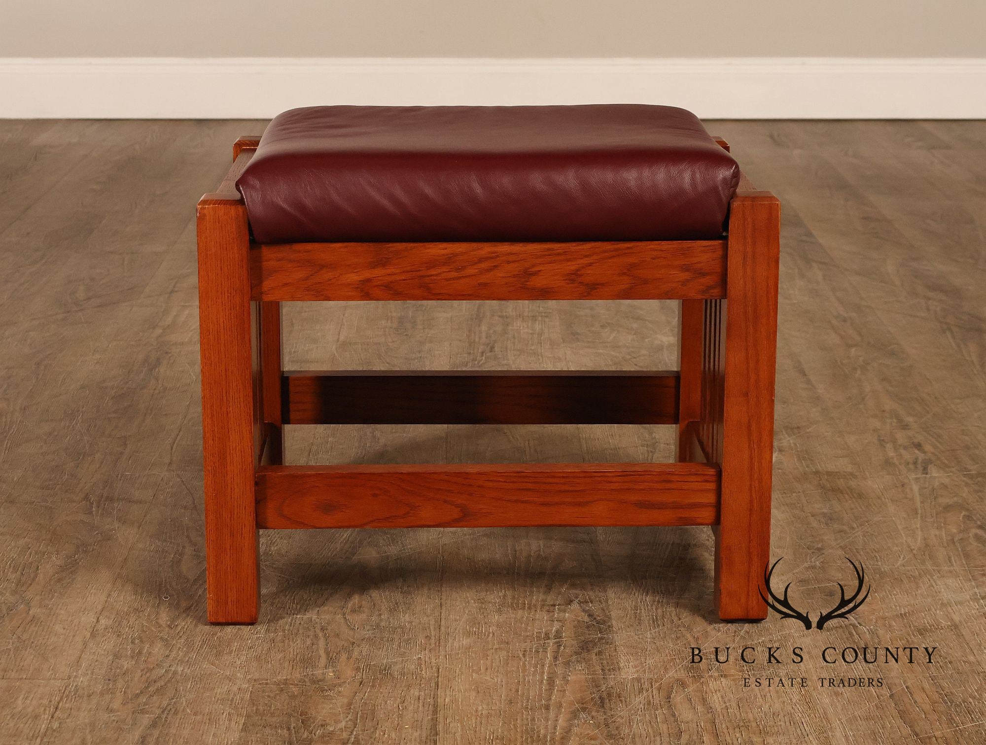 Bassett Furniture Mission Style Oak and Leather Foot Stool