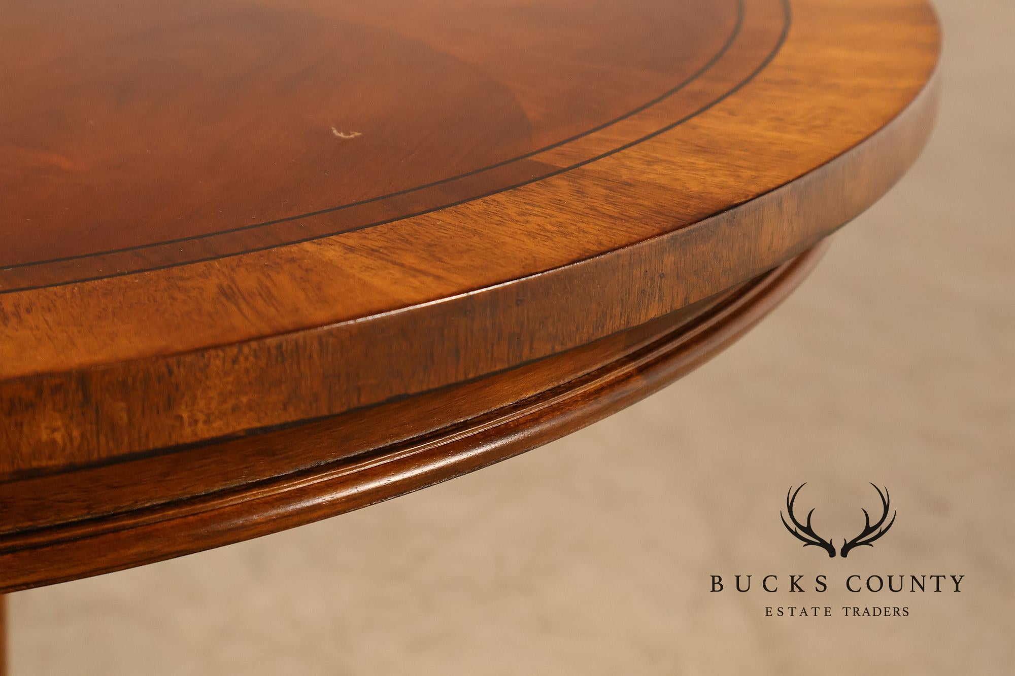 Ethan Allen Townhouse Collection Round Pedestal Side Table