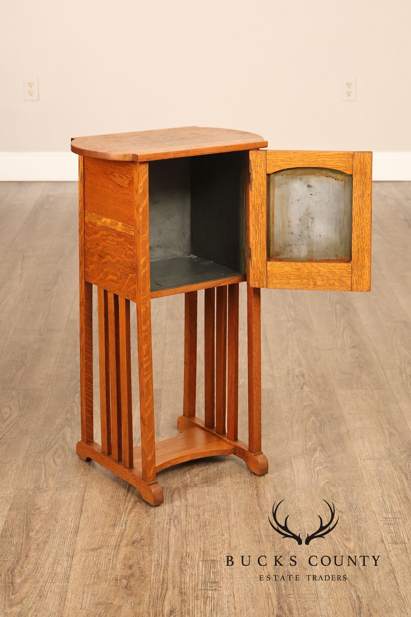 Antique Arts And Crafts Oak Bedside Cabinet / Humidor