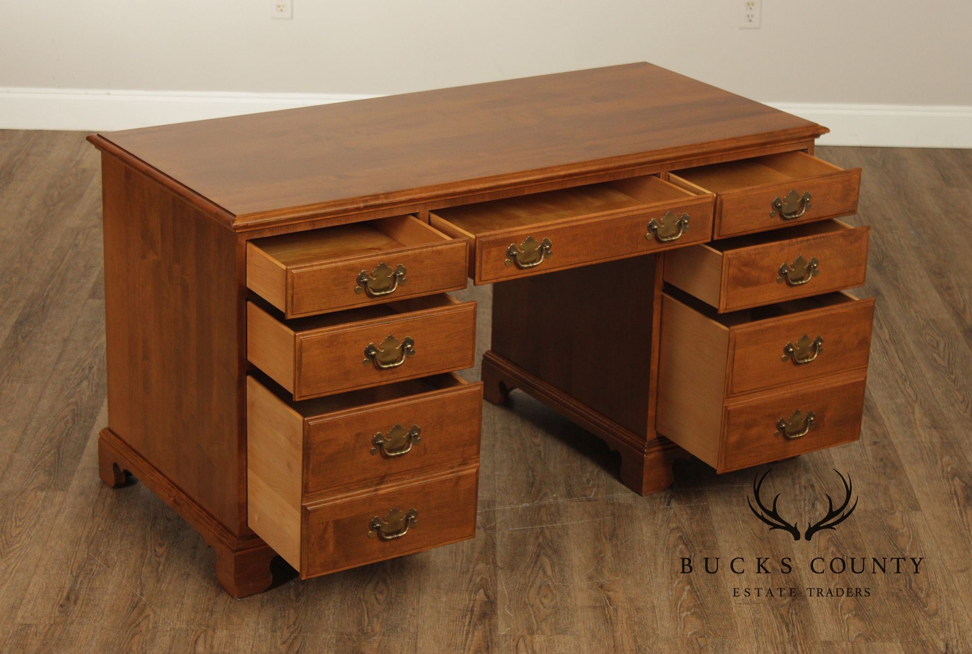 Ethan Allen Chippendale Style Maple Executive Writing Desk