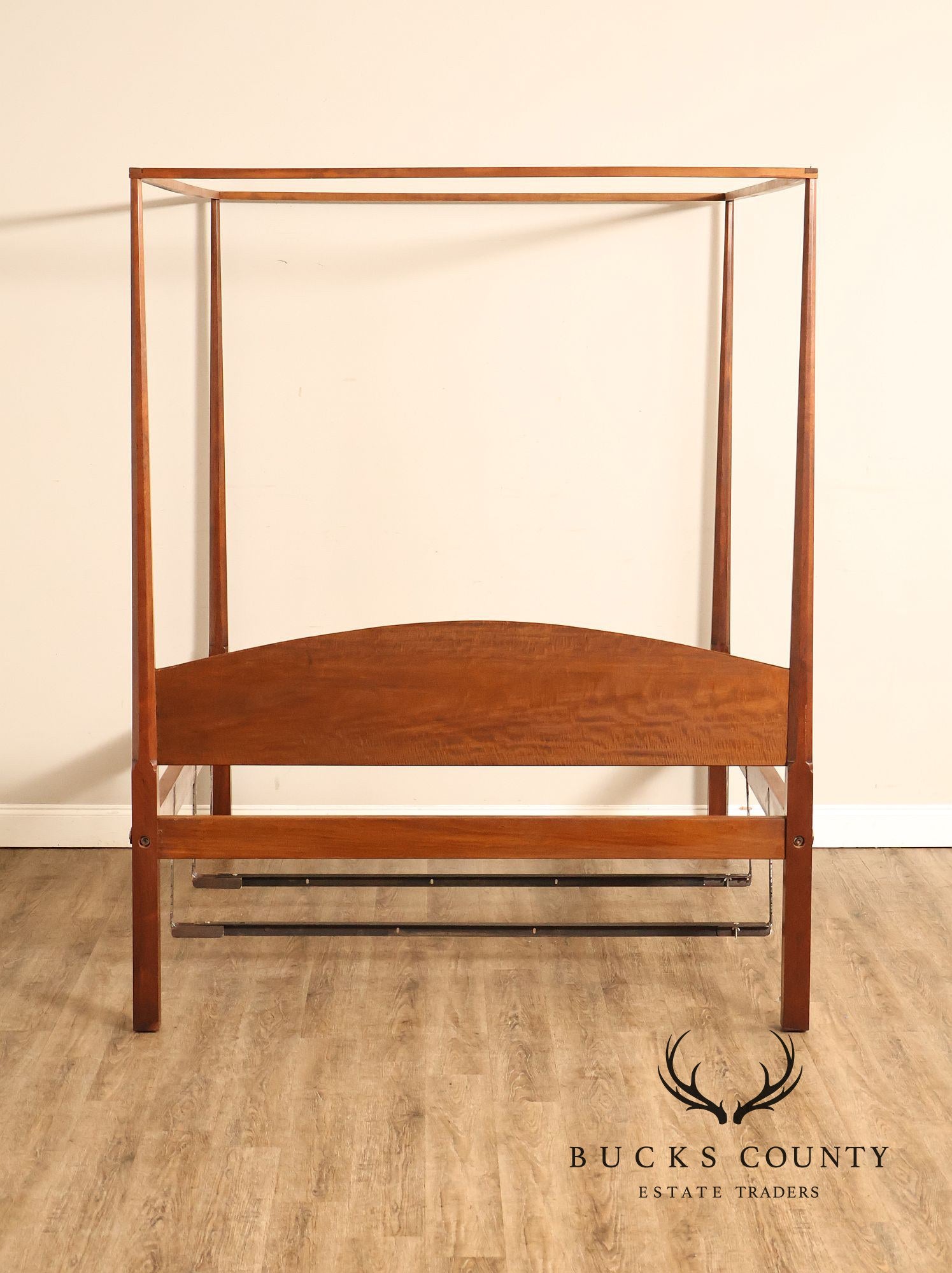 Berwyn Furniture Shop Queen Size Canopy Poster Bed