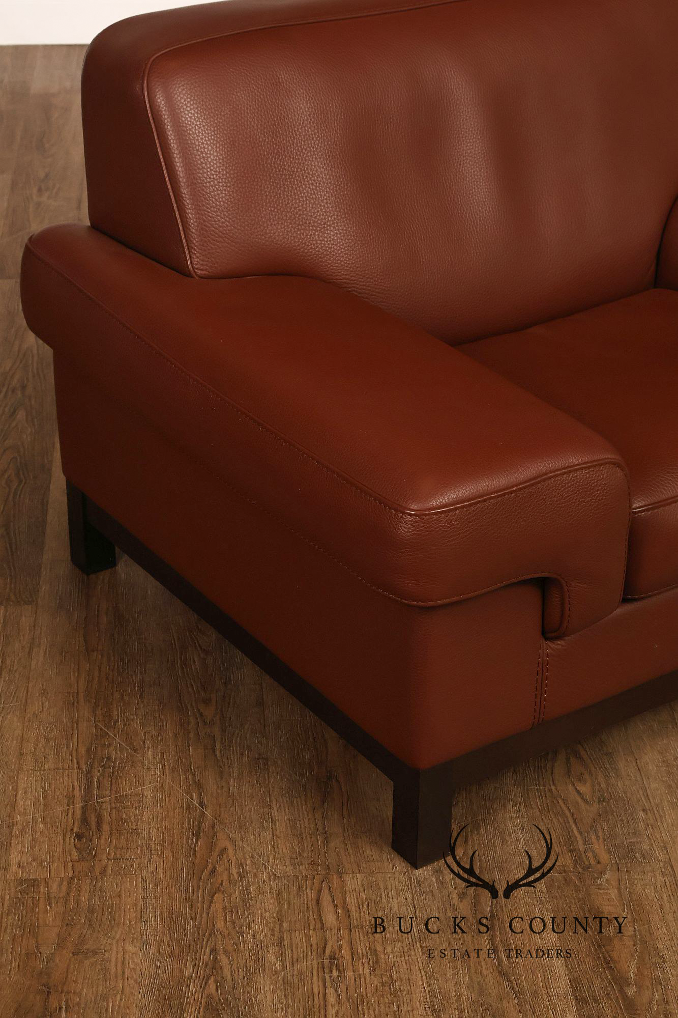 Formenti Pair of Italian Leather Lounge Chairs