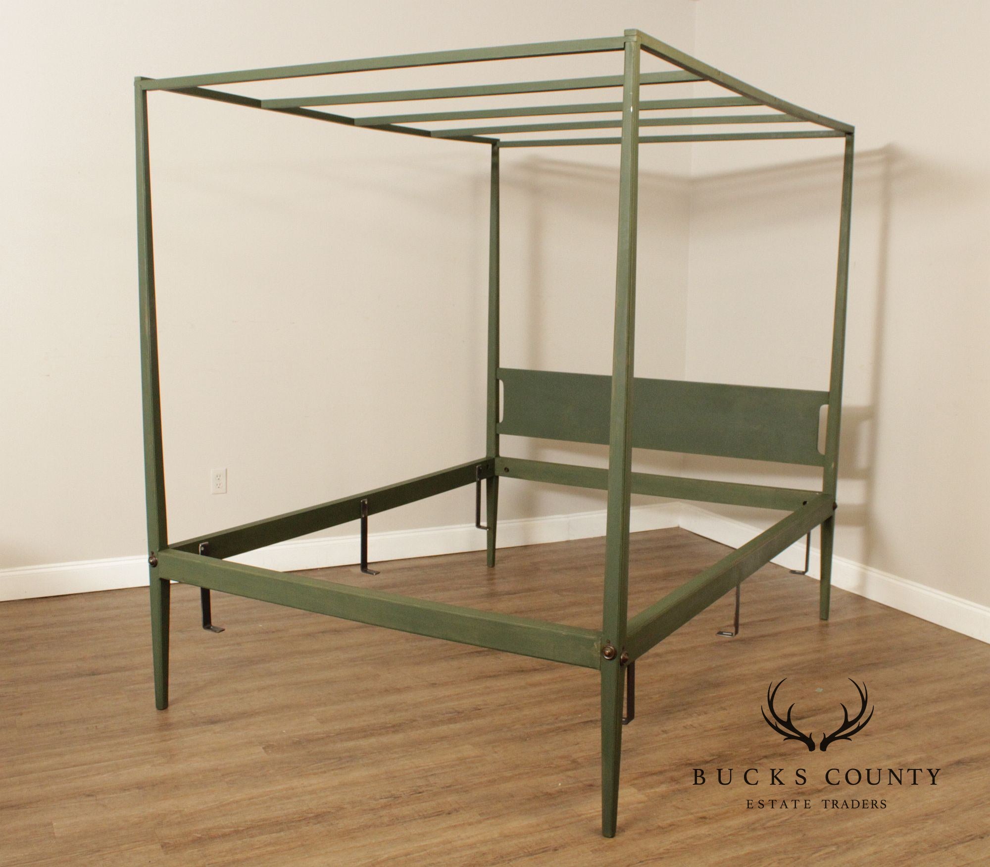 Custom Quality Early American Style Queen Size Canopy Bed