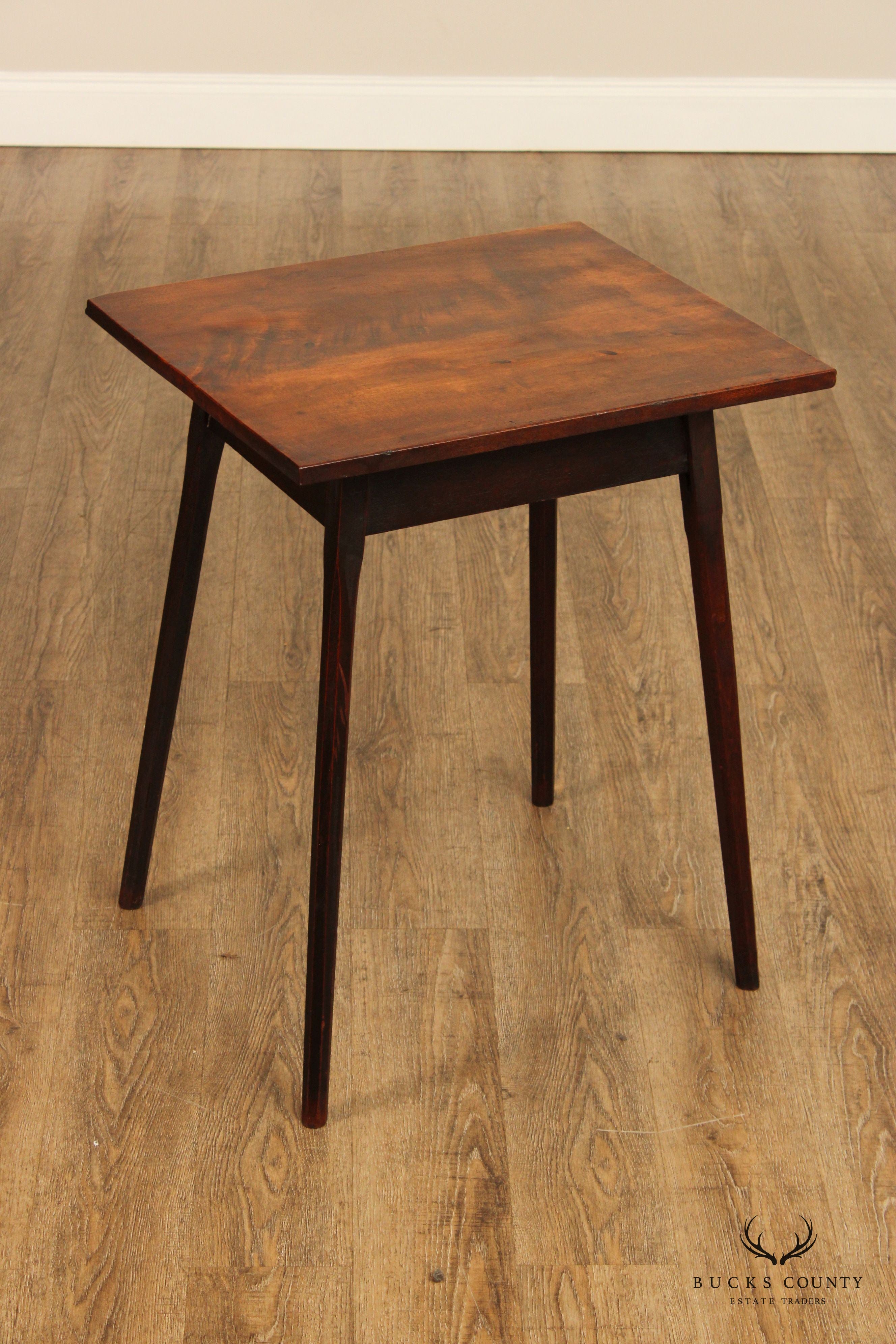 Antique Federal Style Walnut Pencil Leg Side Table