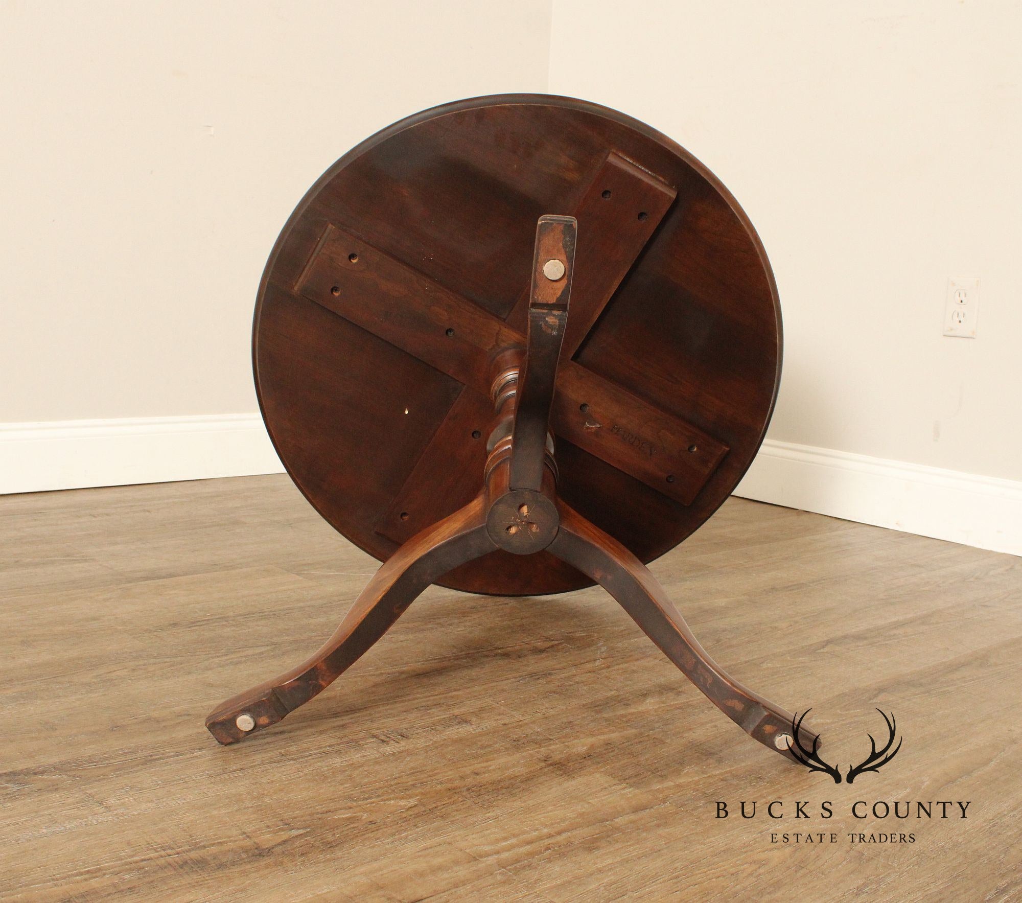 Harden Traditional Cherry Round Top Side Table