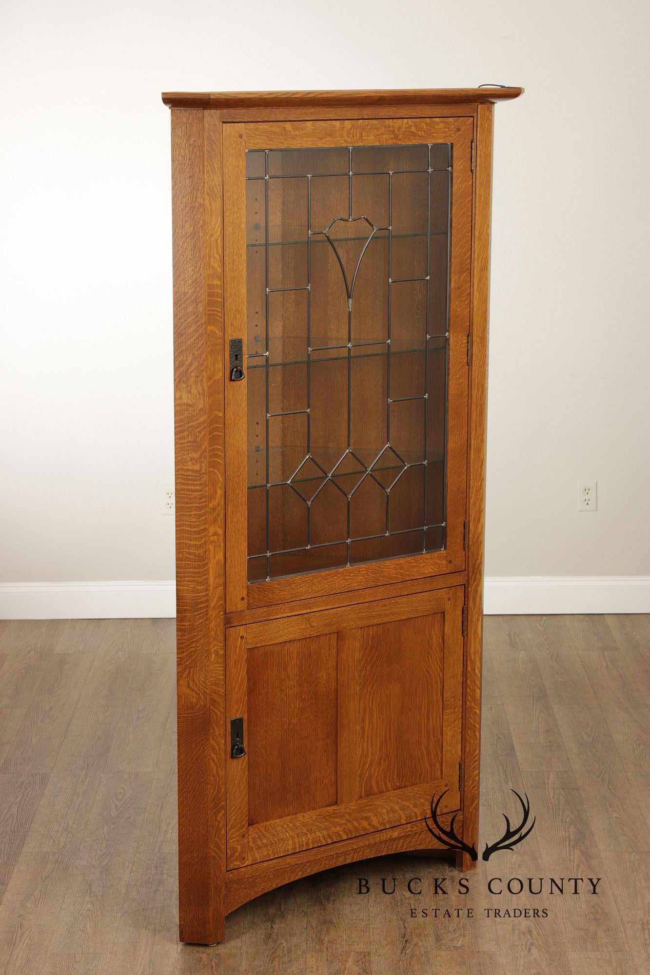 Stickley Mission Collection Oak Corner Cabinet with Art Glass