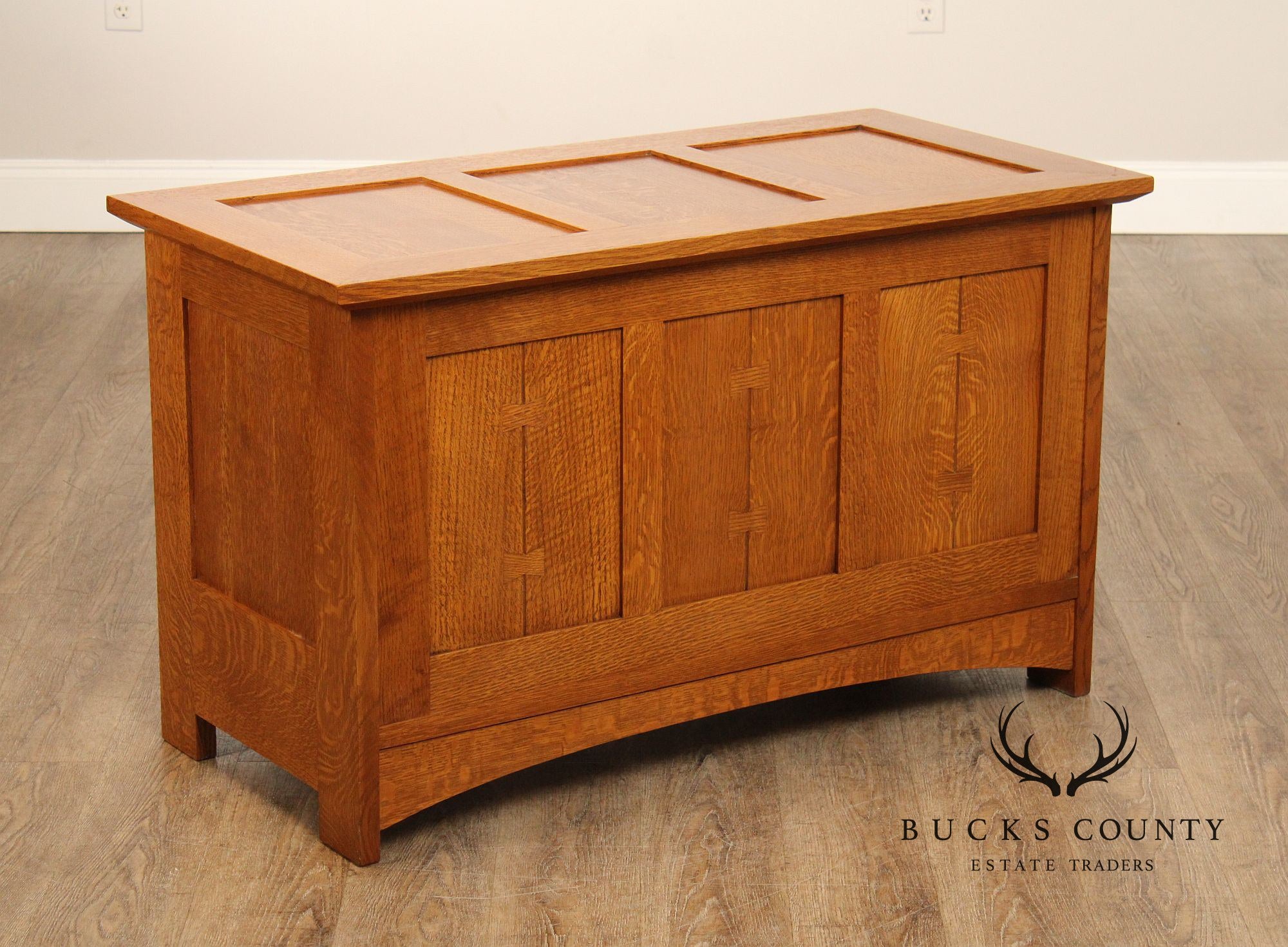 Stickley Mission Collection Oak Blanket Chest