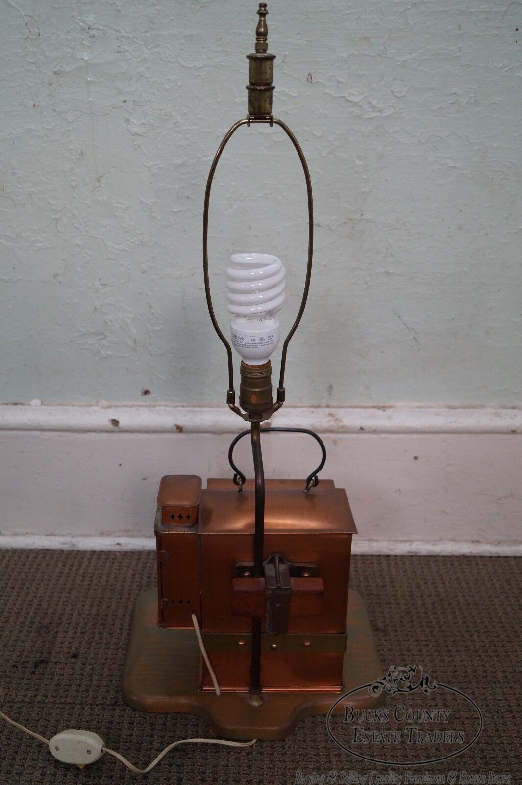 The Lionel Corp. US Navy Binnacle Compass Lamp