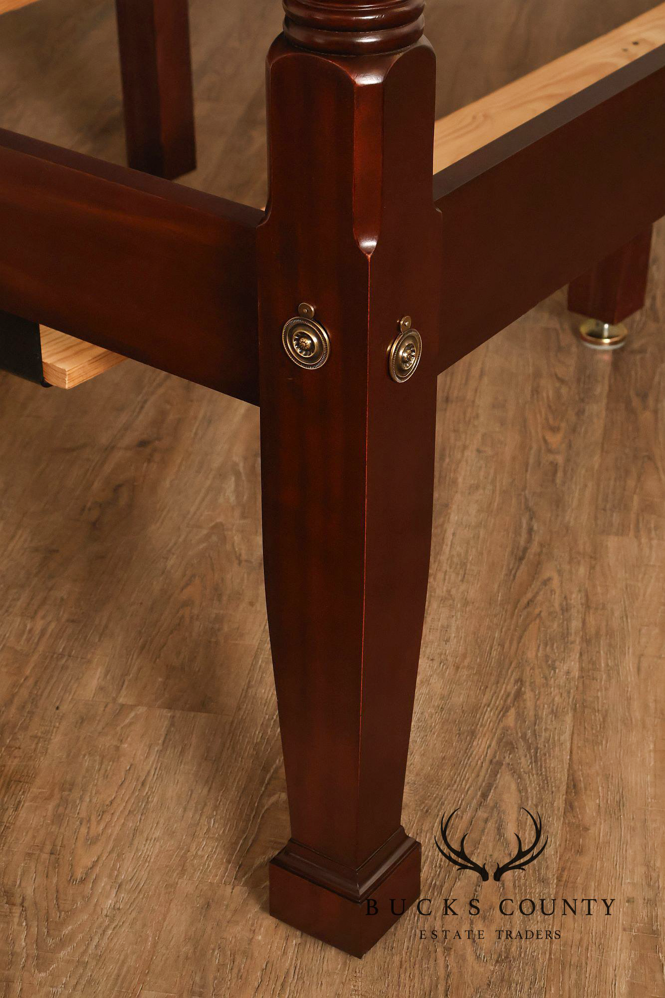 Craftique Mebane Rice Traditional Mahogany King Four Poster Bed