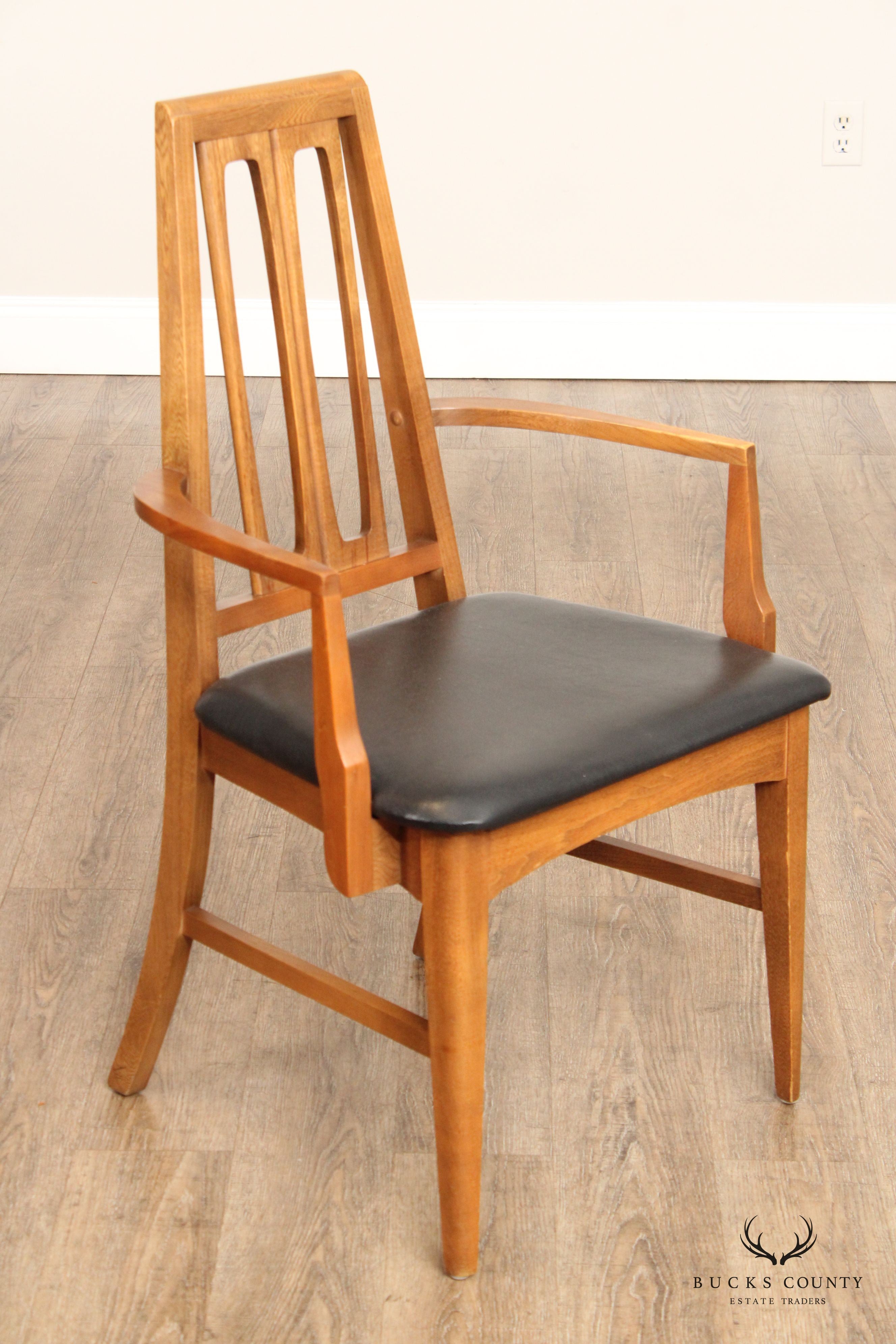 Young Manufacturing Co. Mid Century Modern Set of Six Walnut Dining Chairs