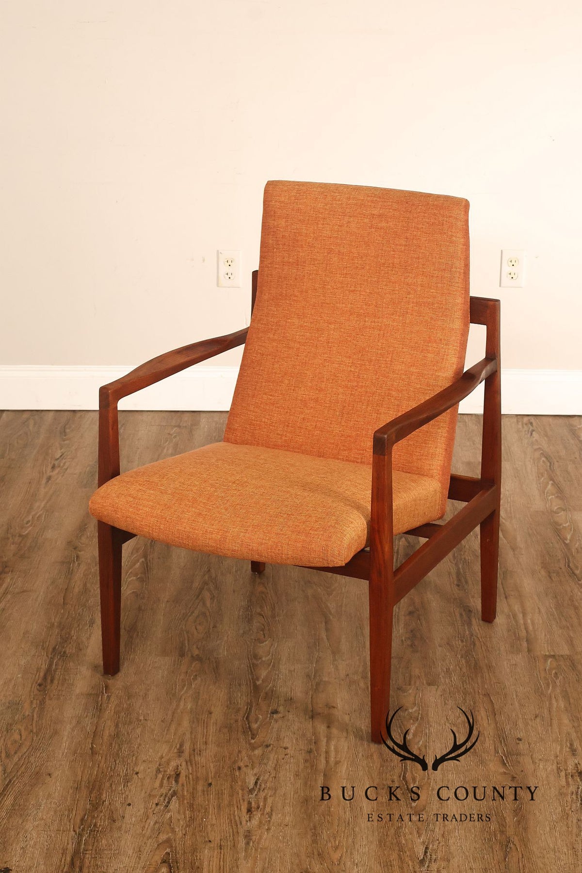 Jens Risom Mid Century Modern 'Floating' Walnut Armchair