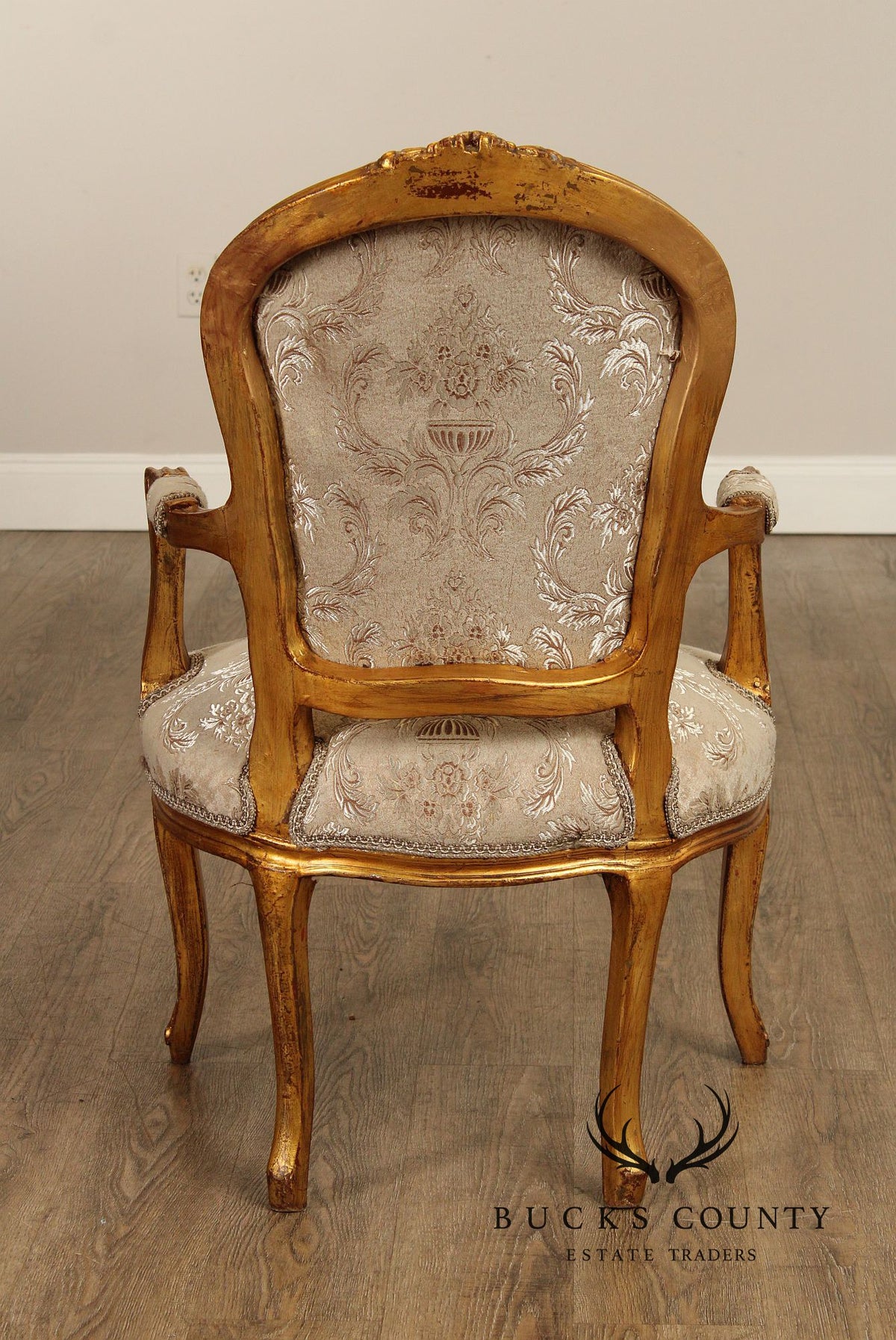 French Louis XV Style Pair of Giltwood Fauteuil Armchairs