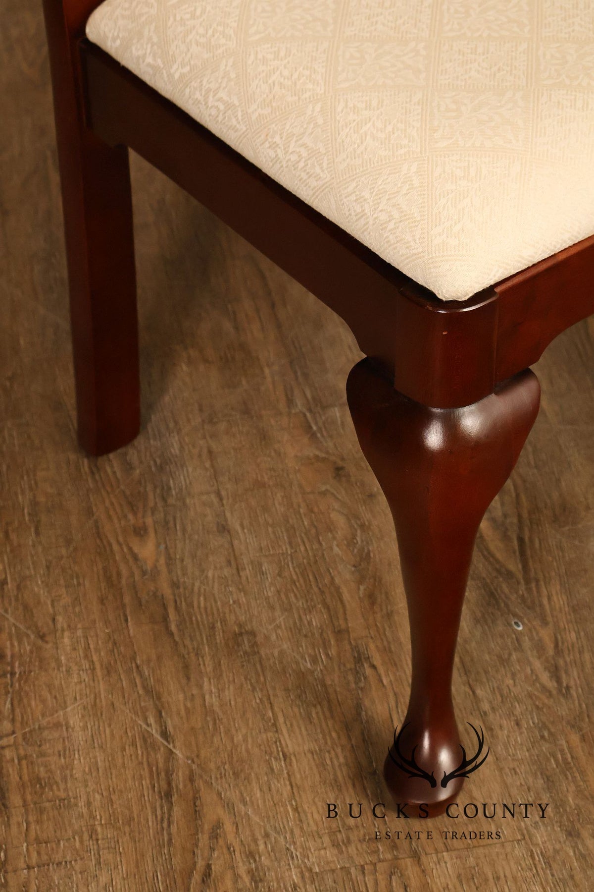 Pennsylvania House Set Of Eight Cherry Queen Anne Dining Chairs