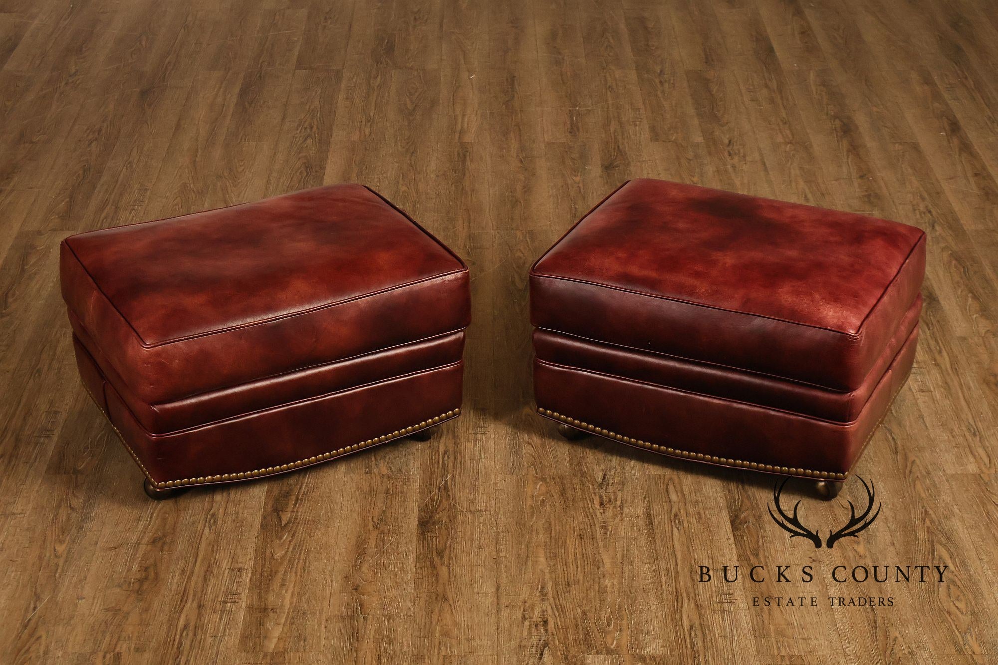 English Traditional Style Pair of Leather Ottomans