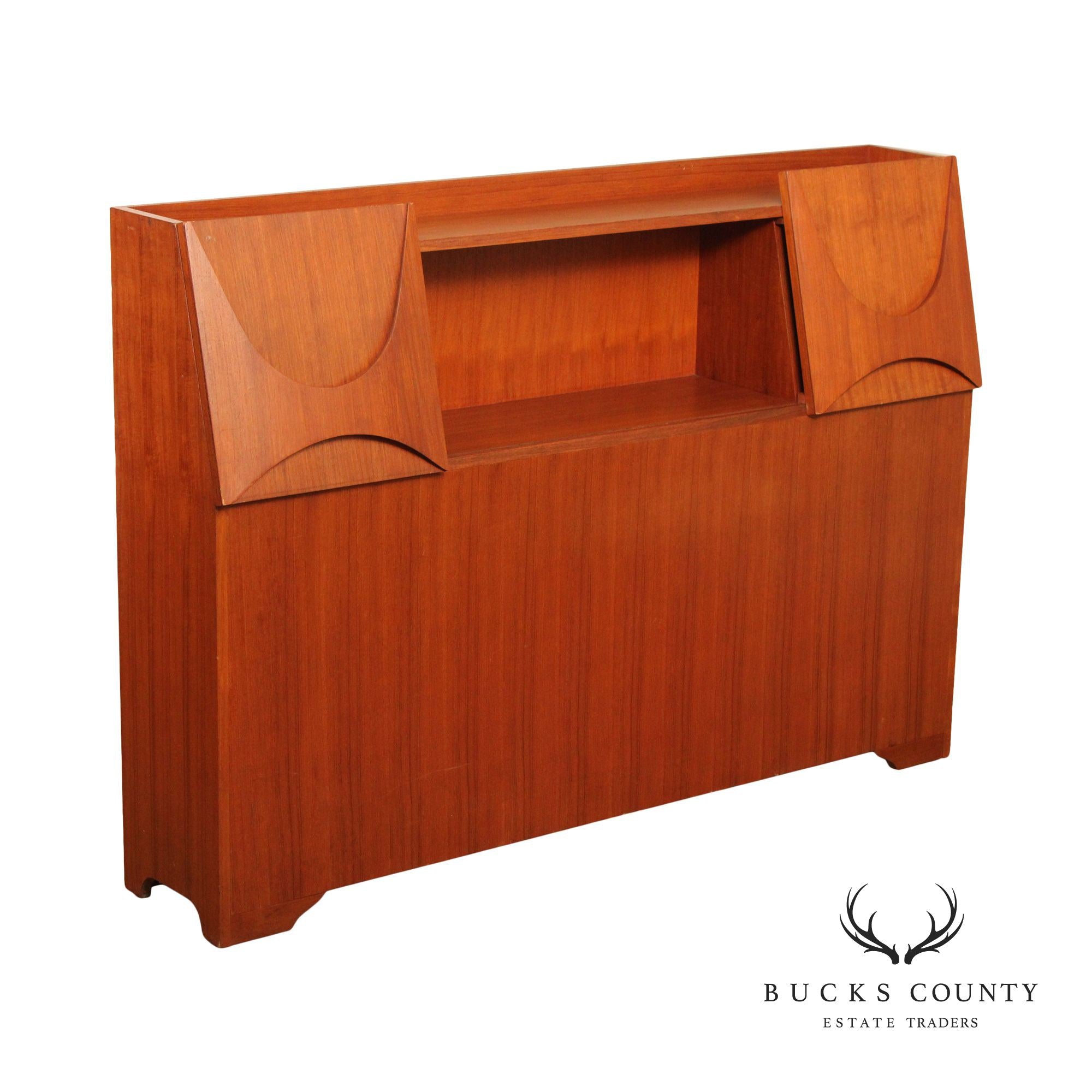 Broyhill 'Brasilia' Mid Century Modern Queen Headboard