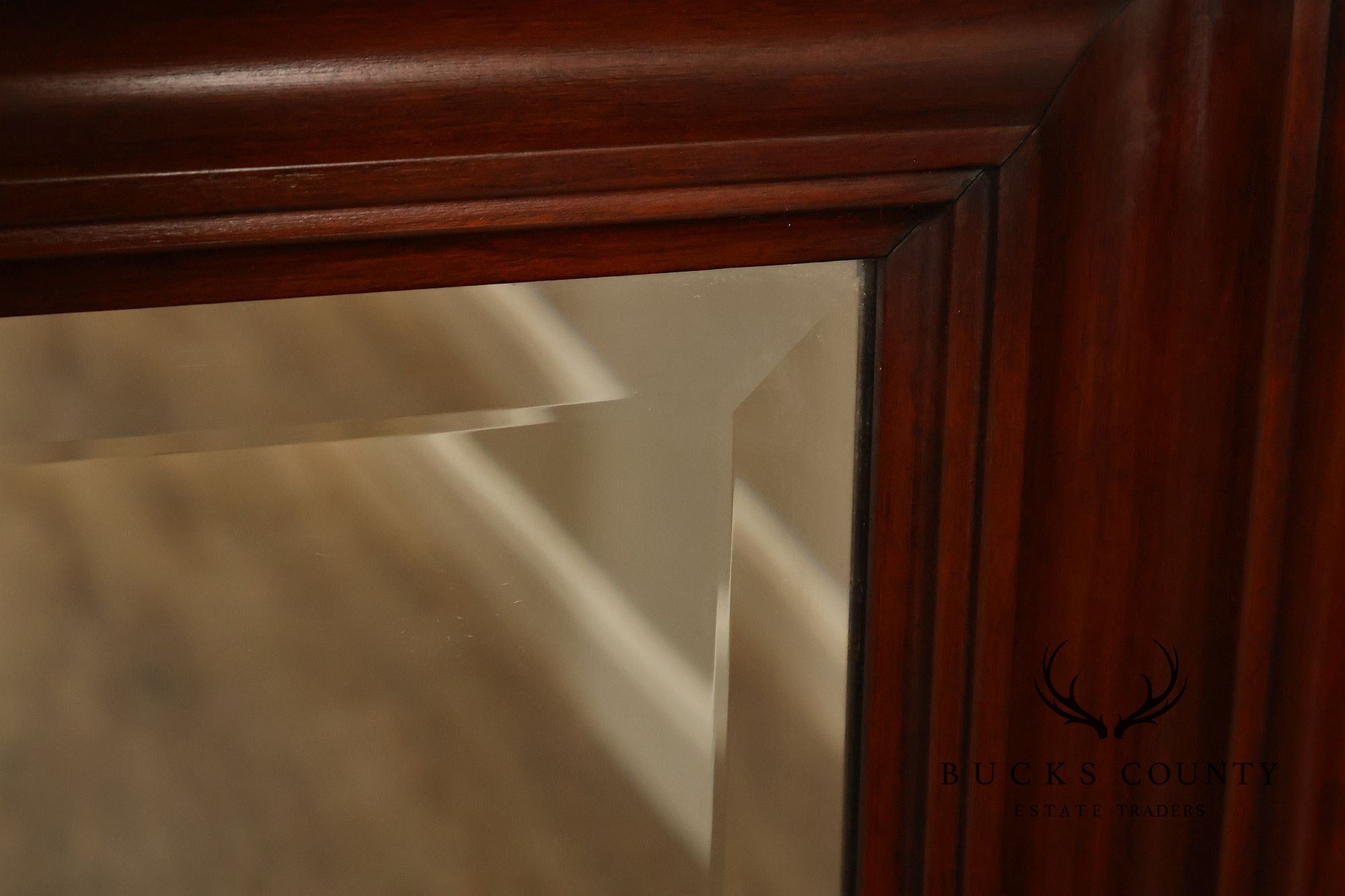 Henkel Harris Traditional Cherry Dresser Mirror