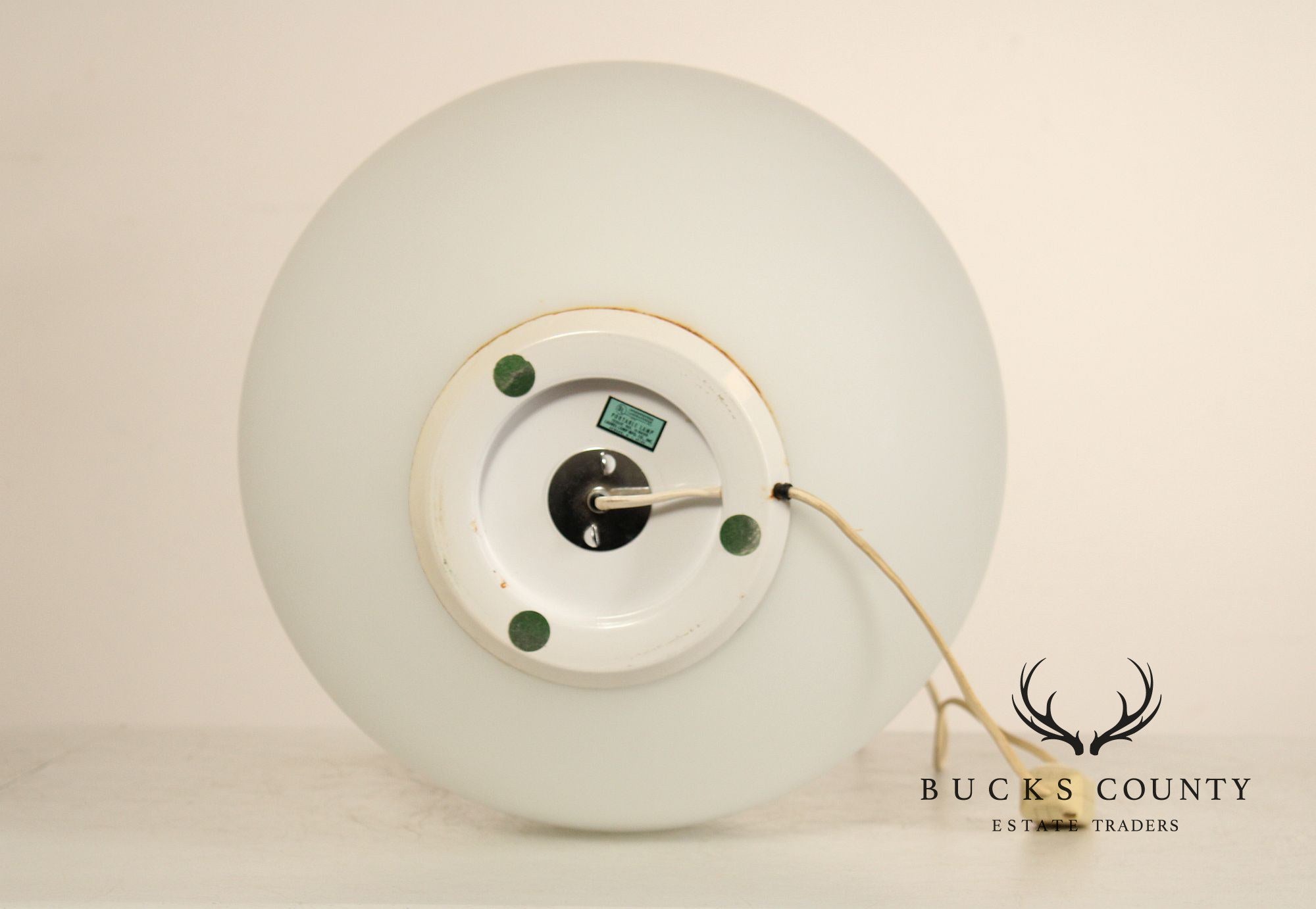 Laurel Lamp Company Mid Century Modern Glass Egg Lamp