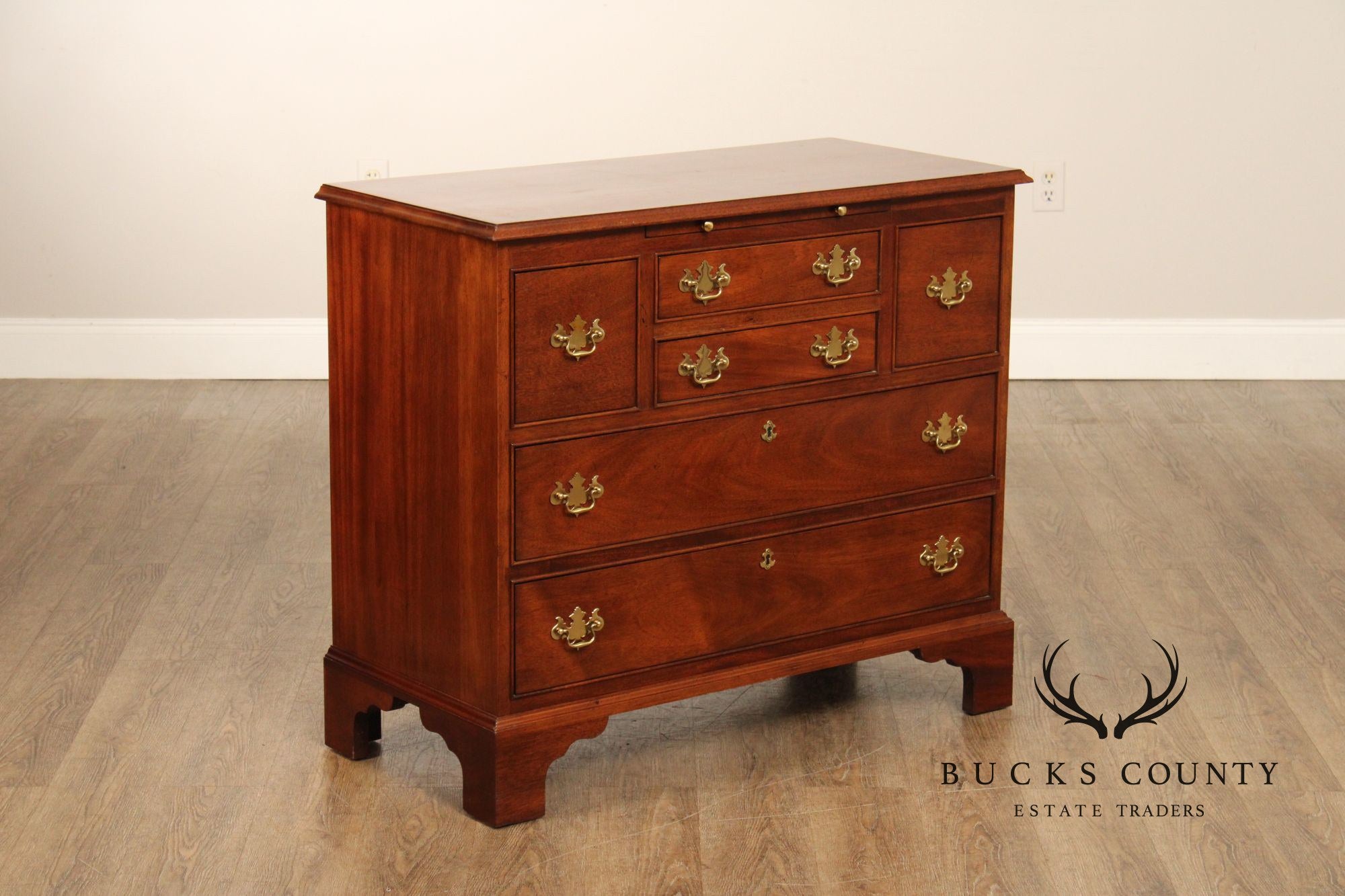 STICKLEY BACHELOR CHEST