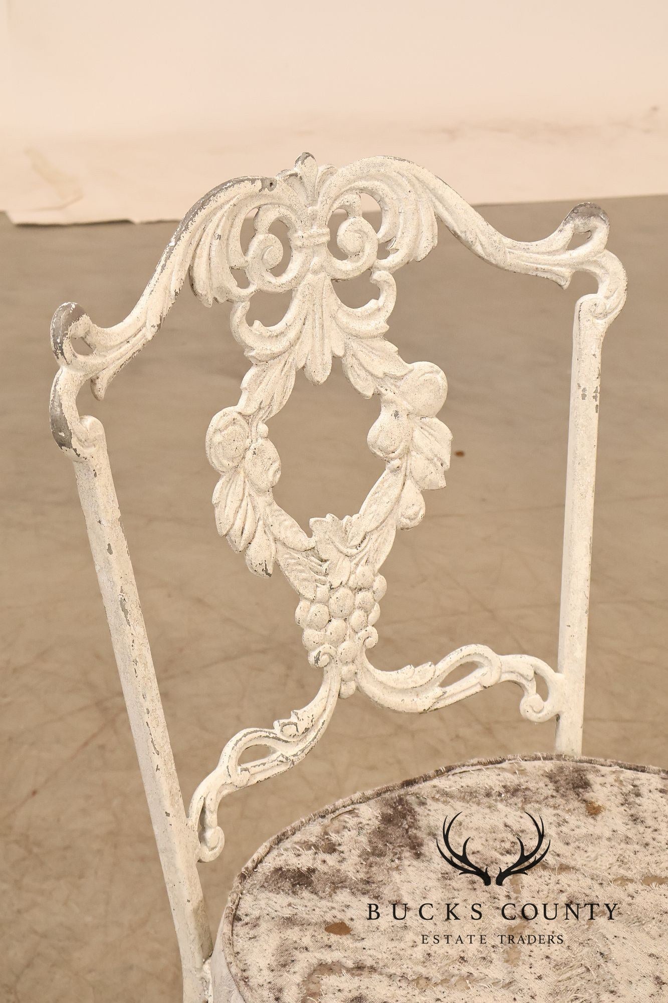 Vintage Cast Aluminum Garden Dining Set With Four Chairs And Table Base