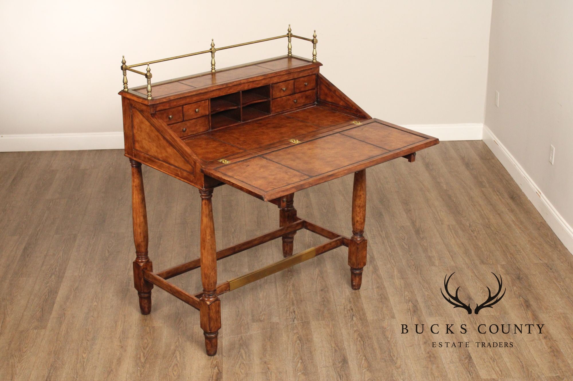 Thomasville Ernest Hemingway Slant Front Writing Desk and Chair