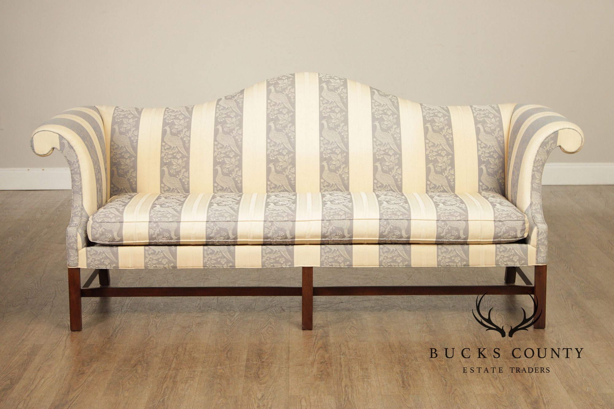 Kittinger Williamsburg Chippendale Style Mahogany Camelback Sofa