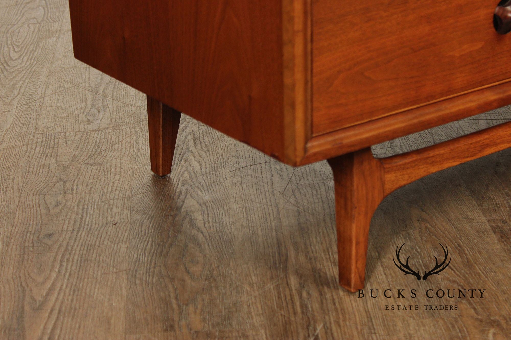 Thomasville Motif Mid-Century Modern Walnut Triple Dresser