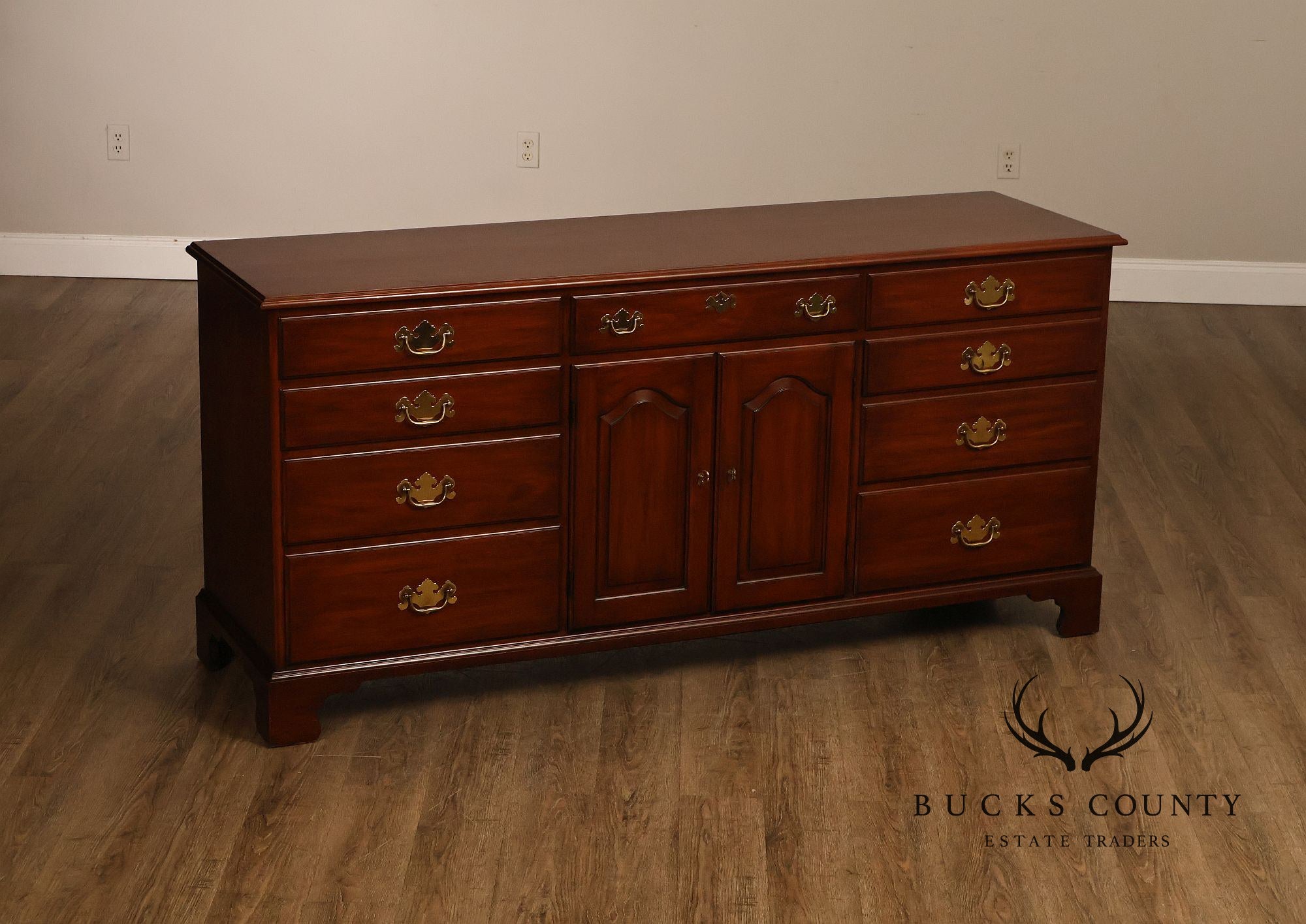 Henkel Harris Virginia Galleries Cherry 9 Drawer Dresser