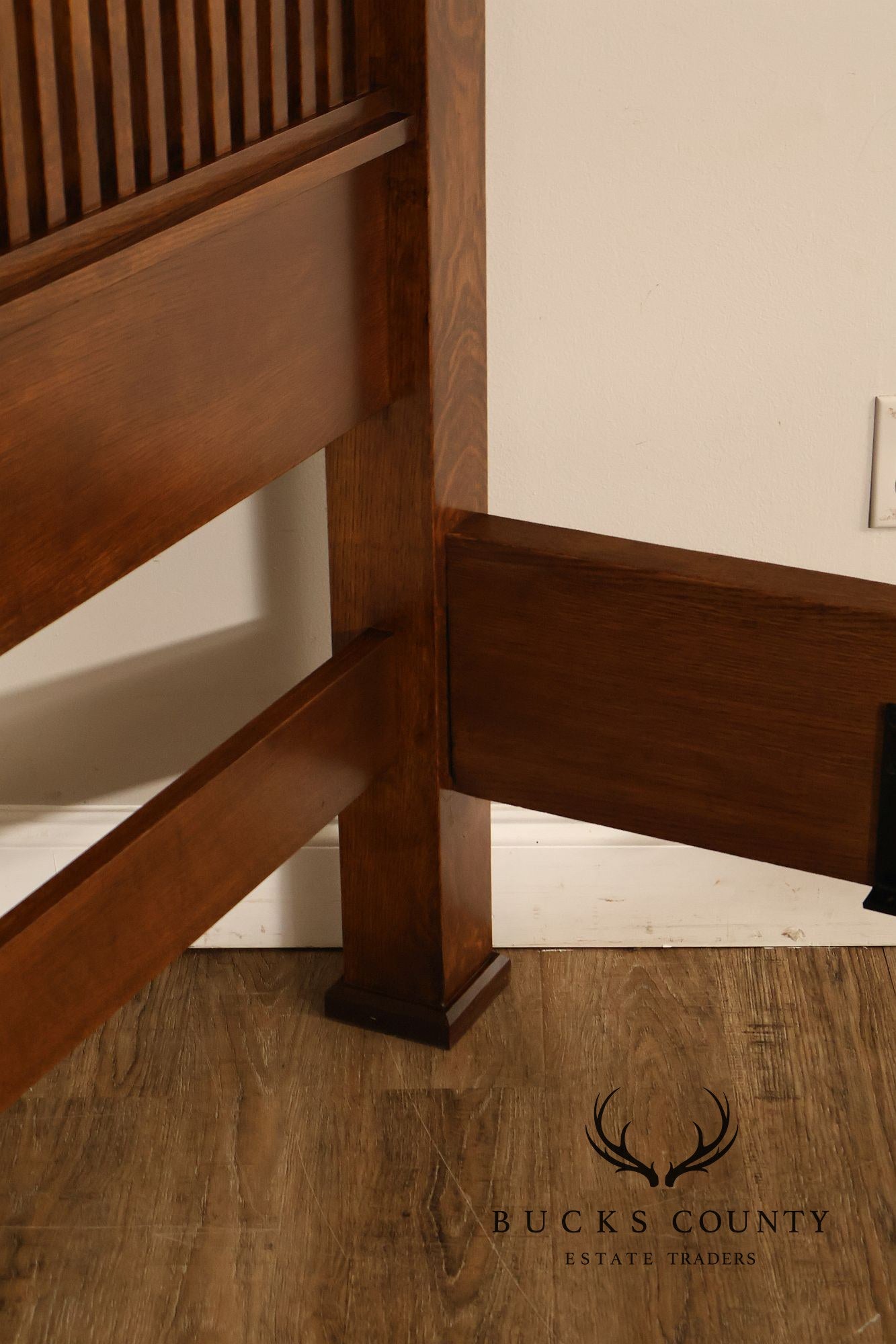 Stickley Mission Collection Queen Oak Prairie Bedframe