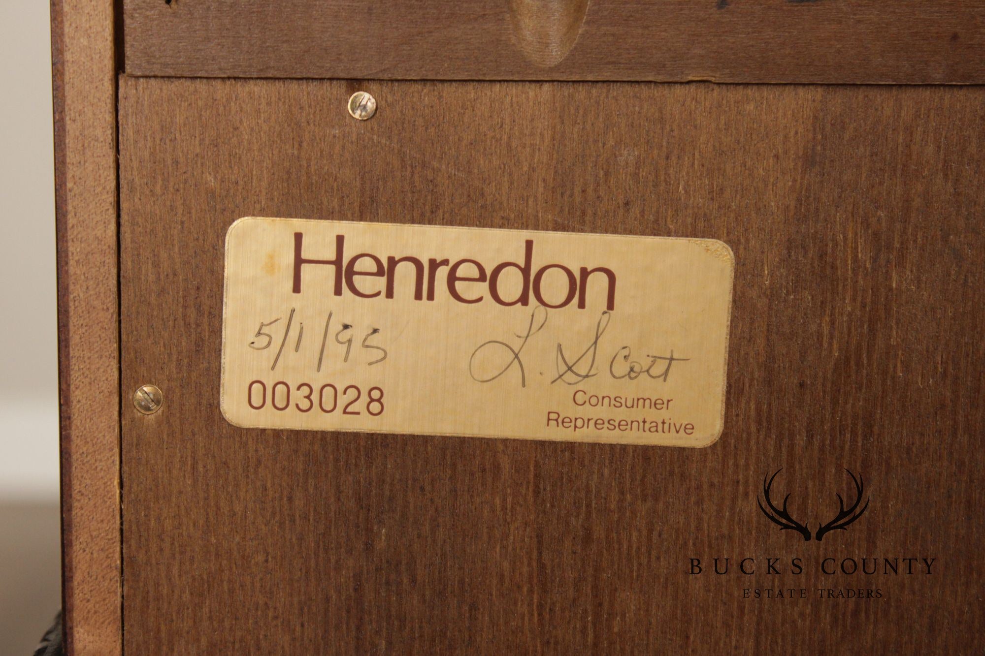 Henredon Georgian Style Mahogany Chest Of Drawers
