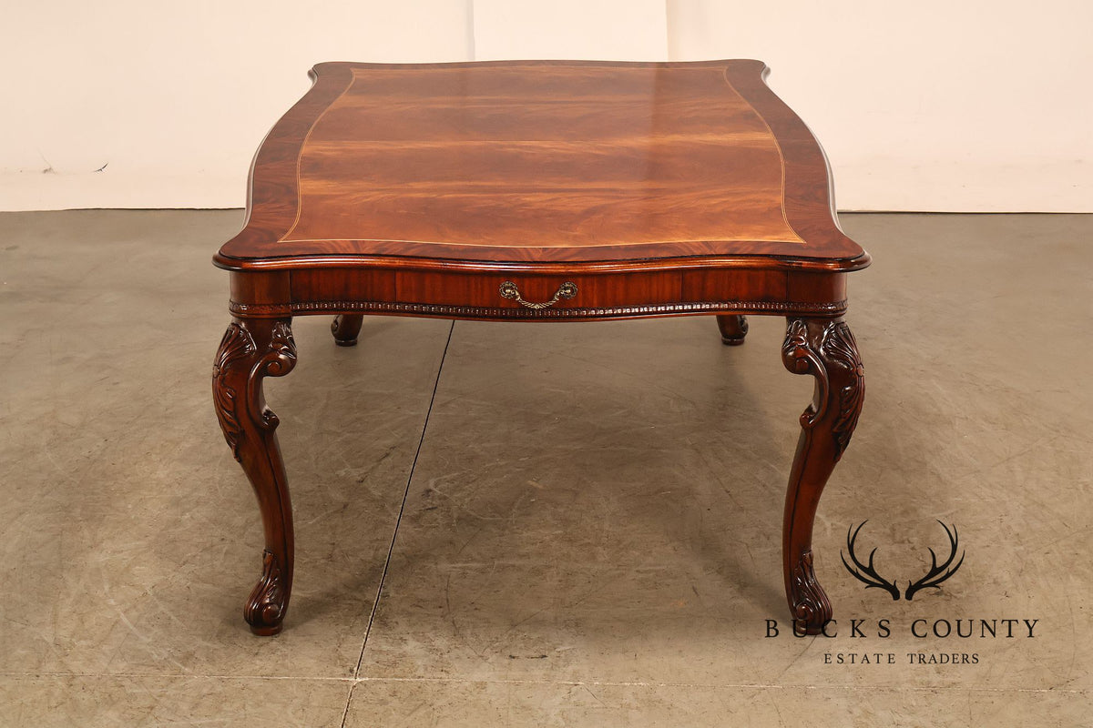 Henredon Georgian Style Banded Mahogany Expandable Dining Table