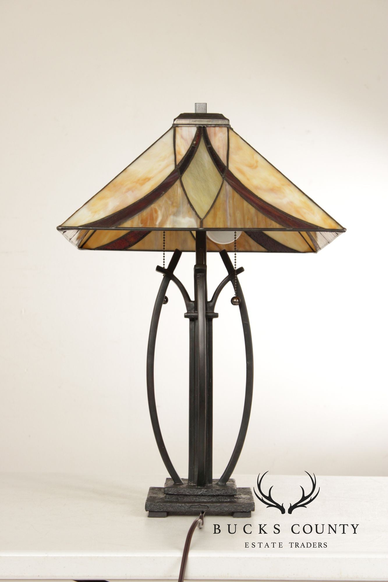 Quoizel 'Asheville' Stained Glass Table Lamp