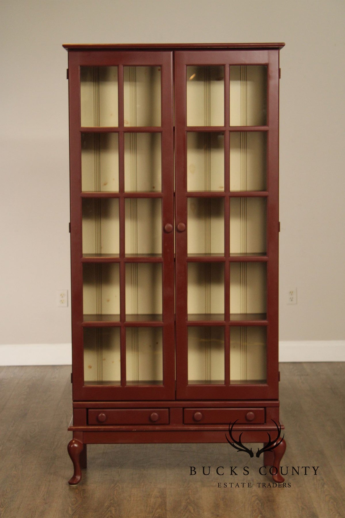 Georgia Pine Craftsmen Devonshire Painted Pine Plate Cupboard Cabinet