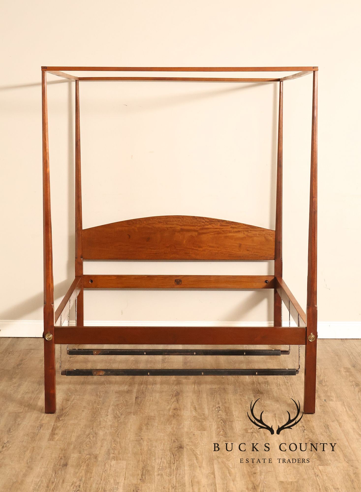 Berwyn Furniture Shop Queen Size Canopy Poster Bed